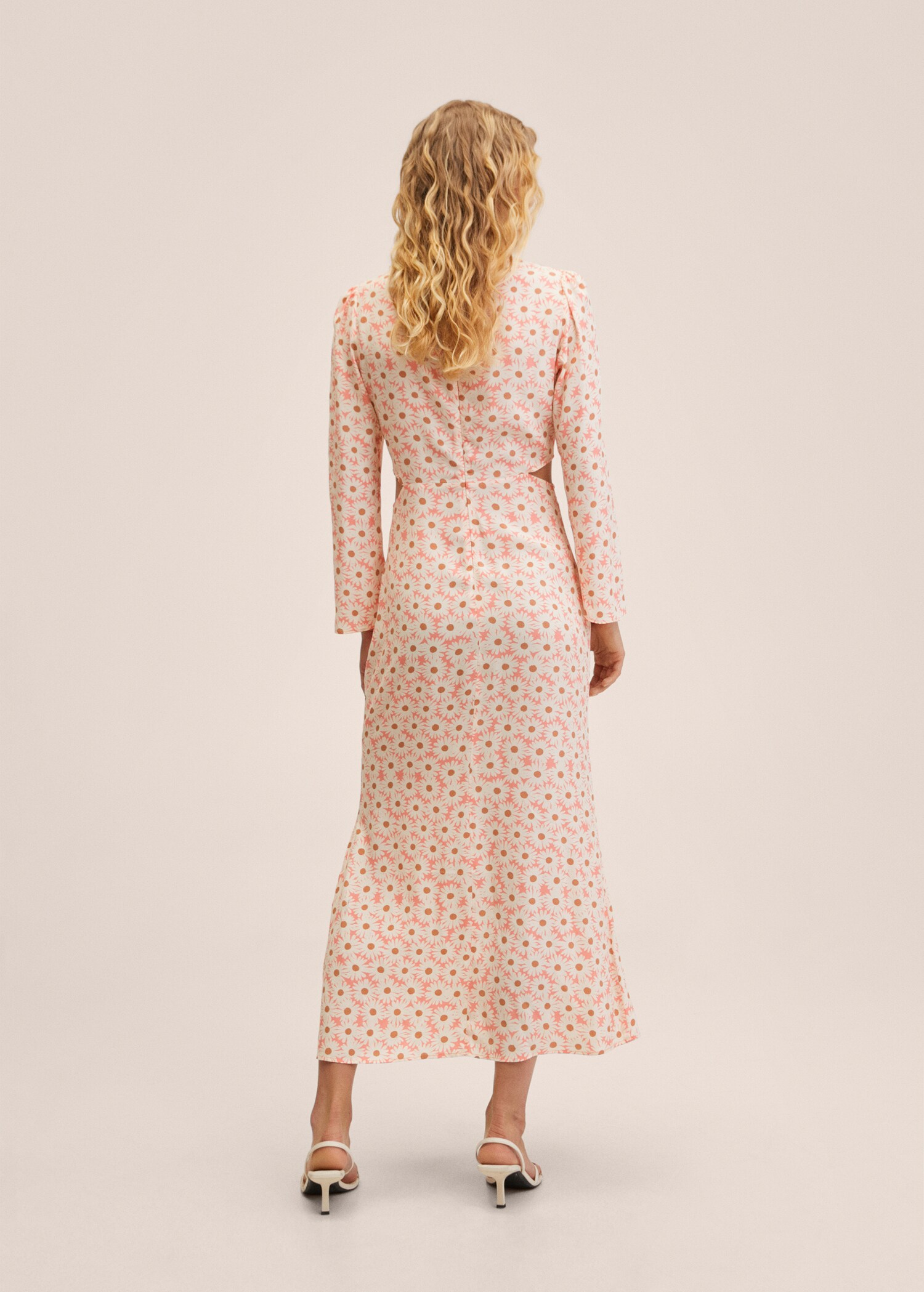 Vestit fluid obertures - Revers de l'article