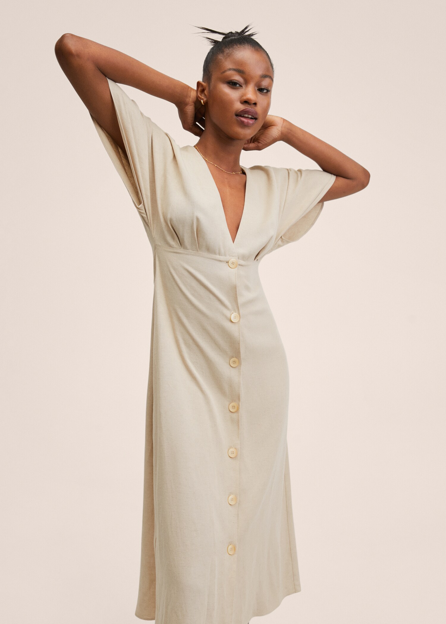 Vestido botones - Plano medio