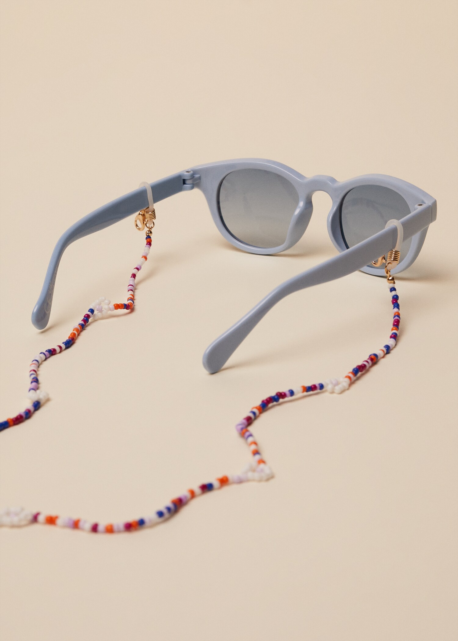 Clear frame sunglasses - Details of the article 9