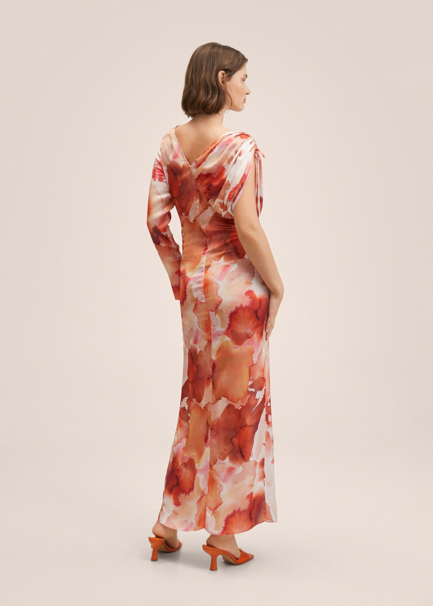 Vestido satinado estampado  - Reverso del artículo
