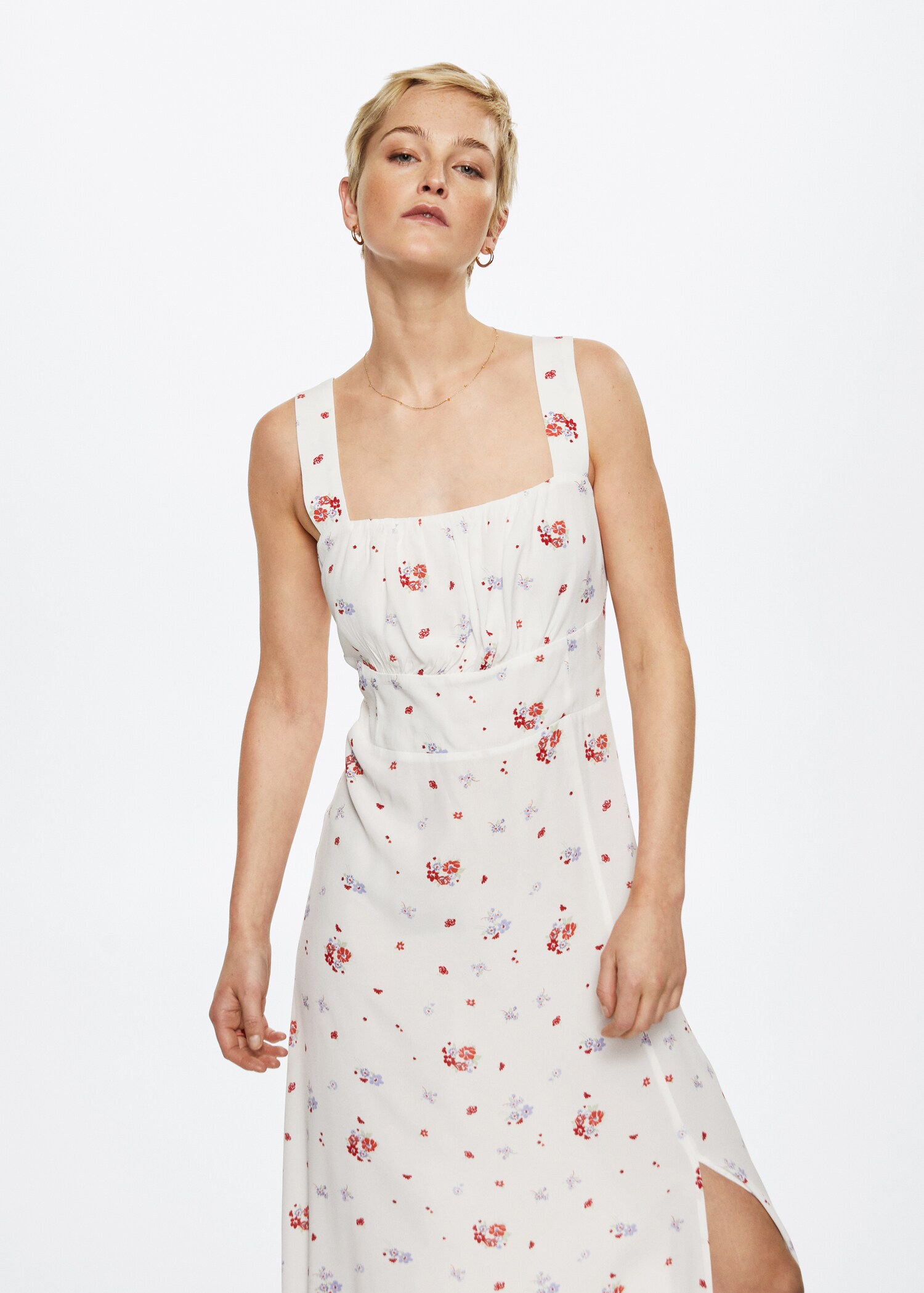 Vestido estampado floral - Plano medio