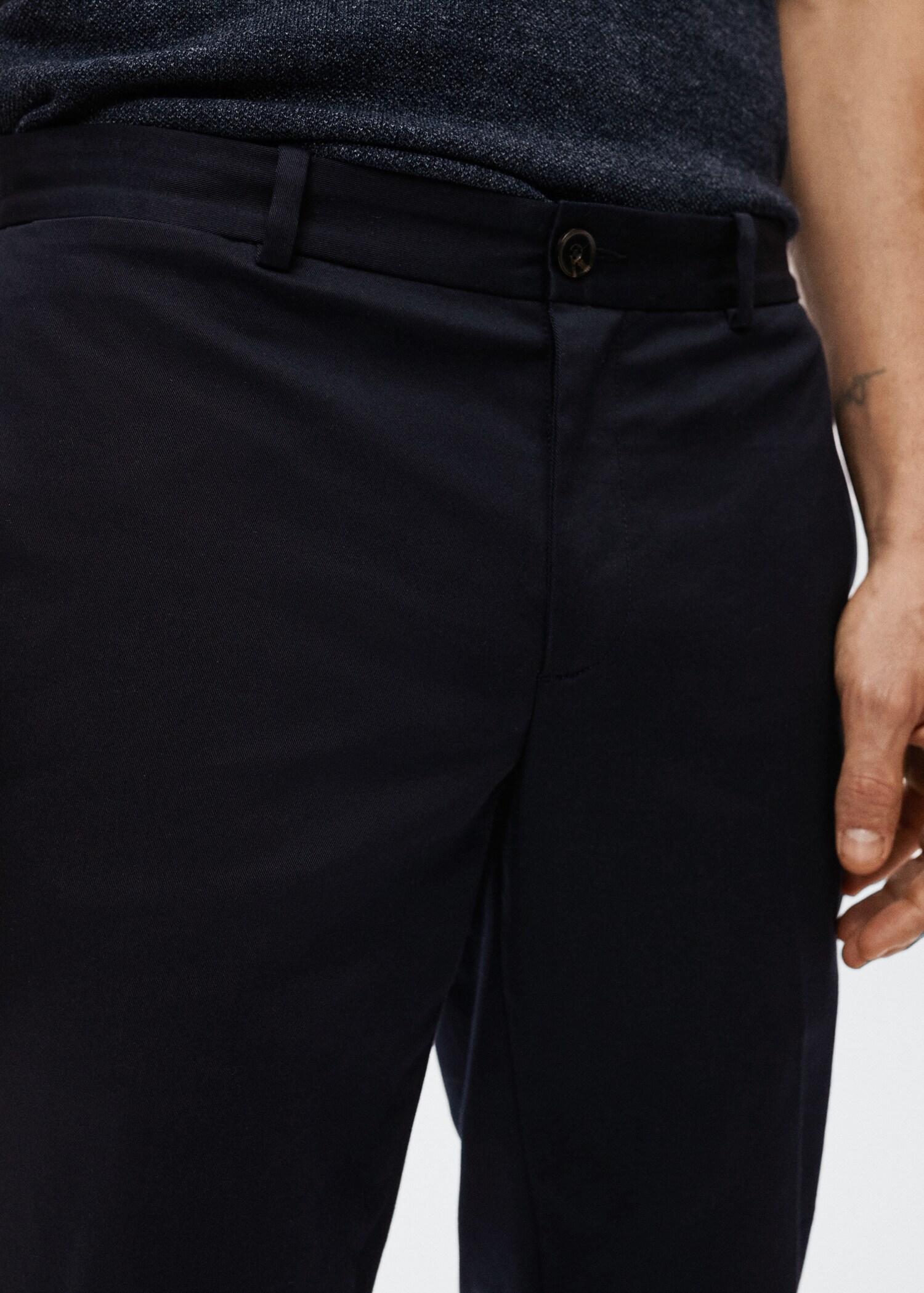 Slim fit chino trousers - Details of the article 1