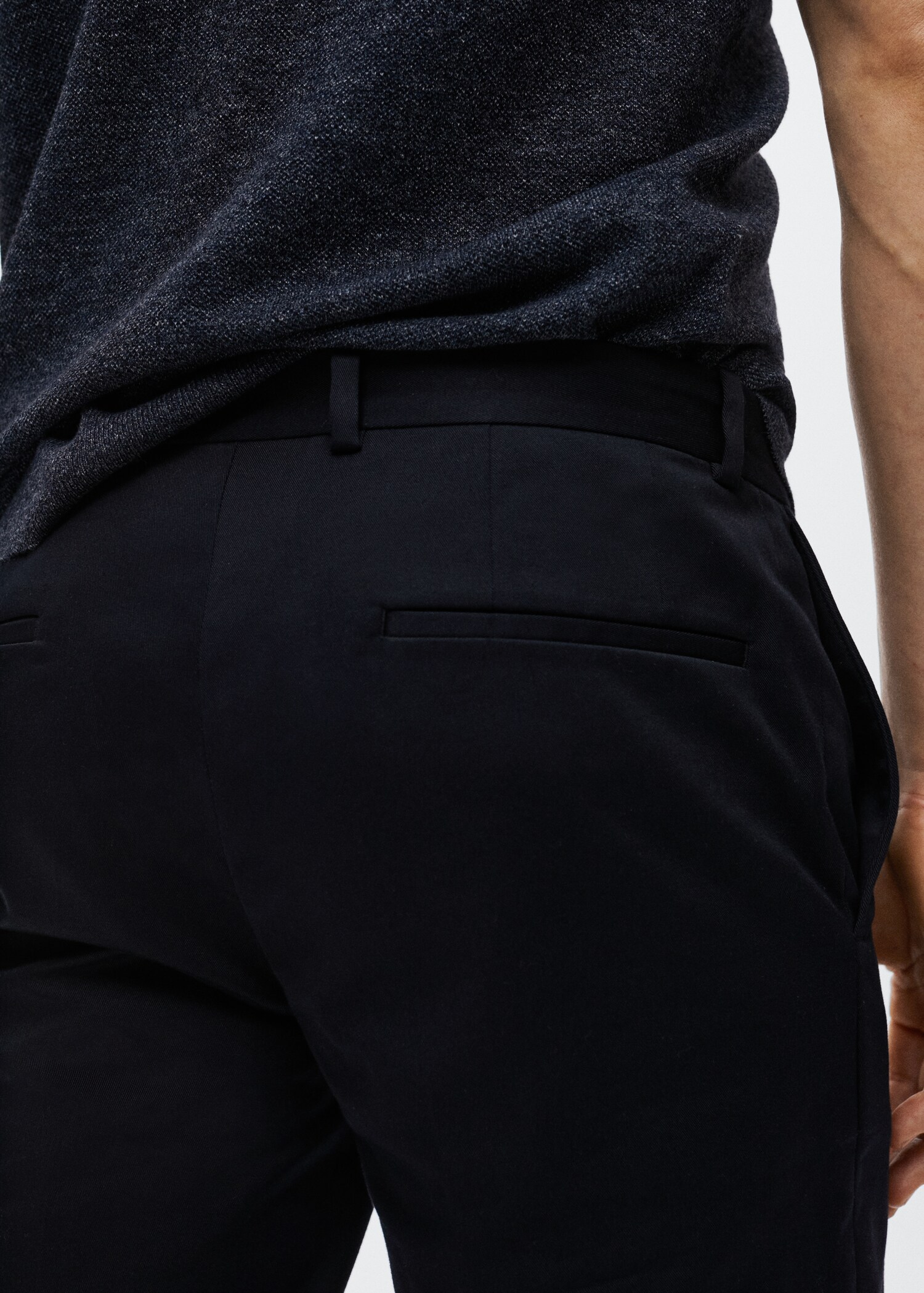 Slim fit chino trousers - Details of the article 3