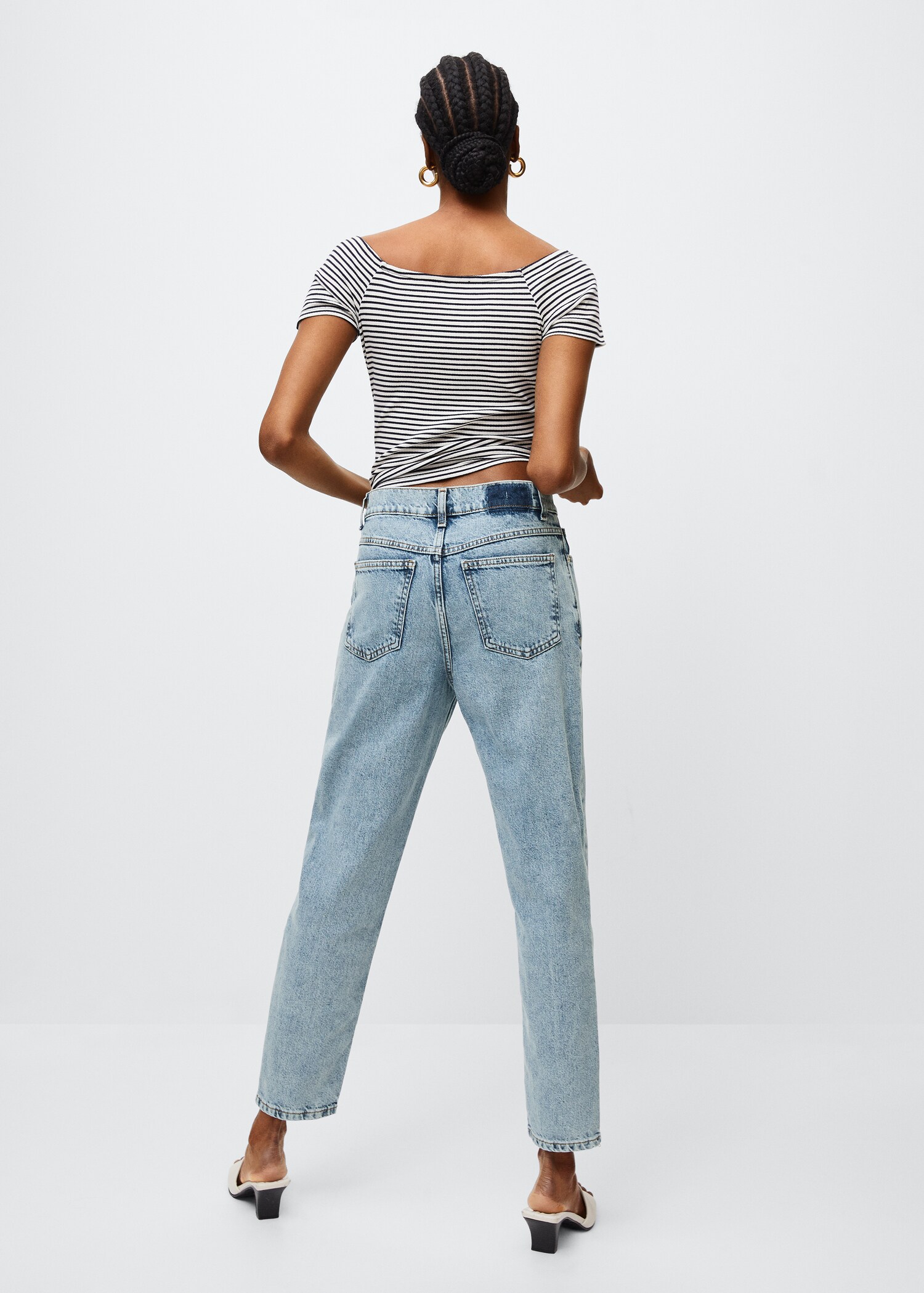 Mom high-waist jeans - Reverse of the article