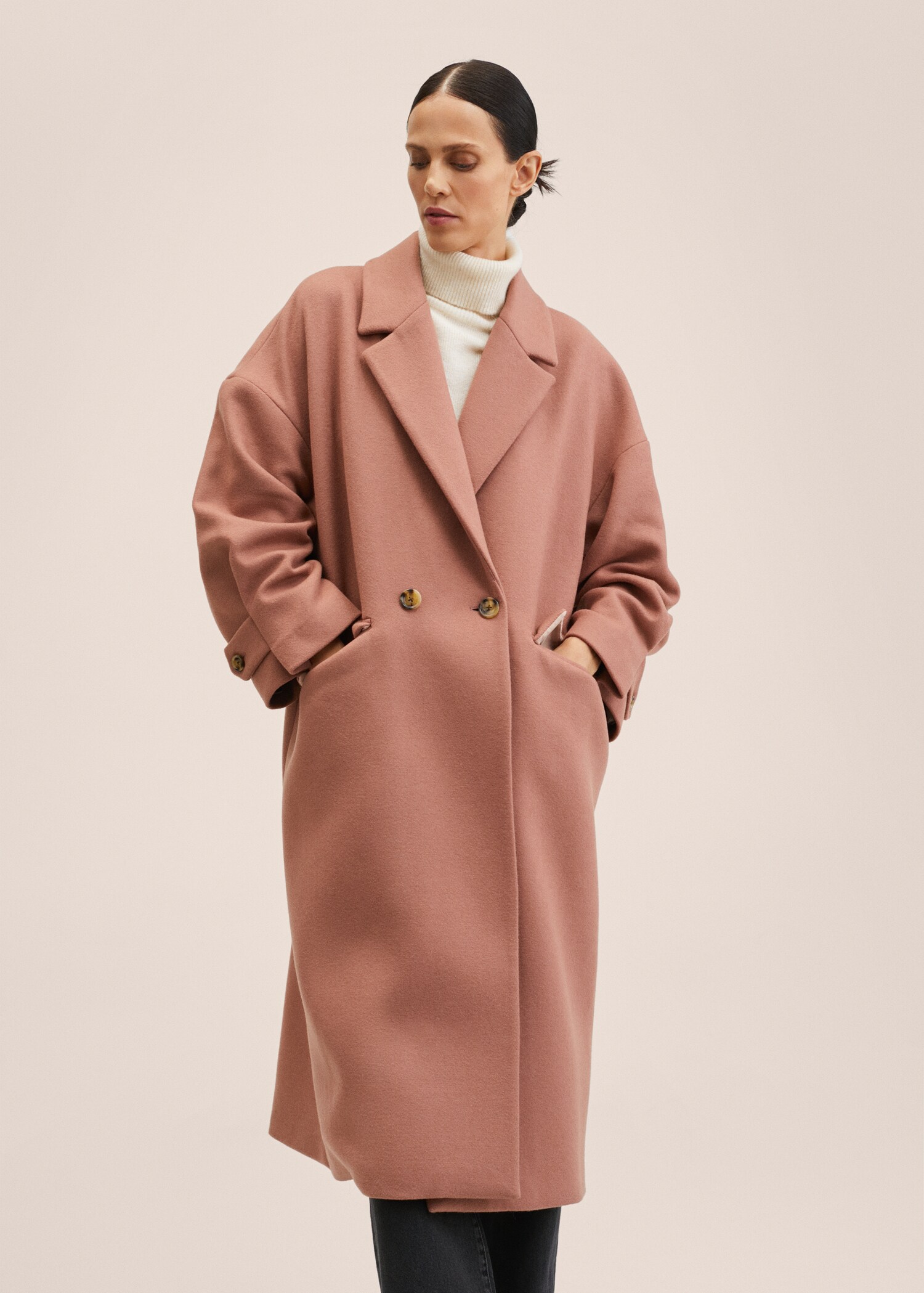 Abrigo lana oversize - Plano medio