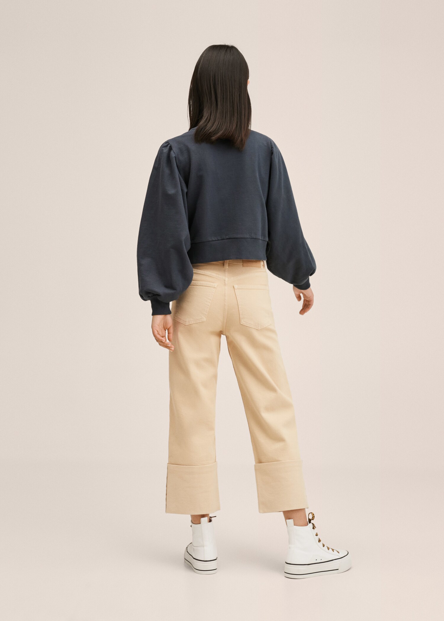 Turned-up straight jeans - Reverse of the article