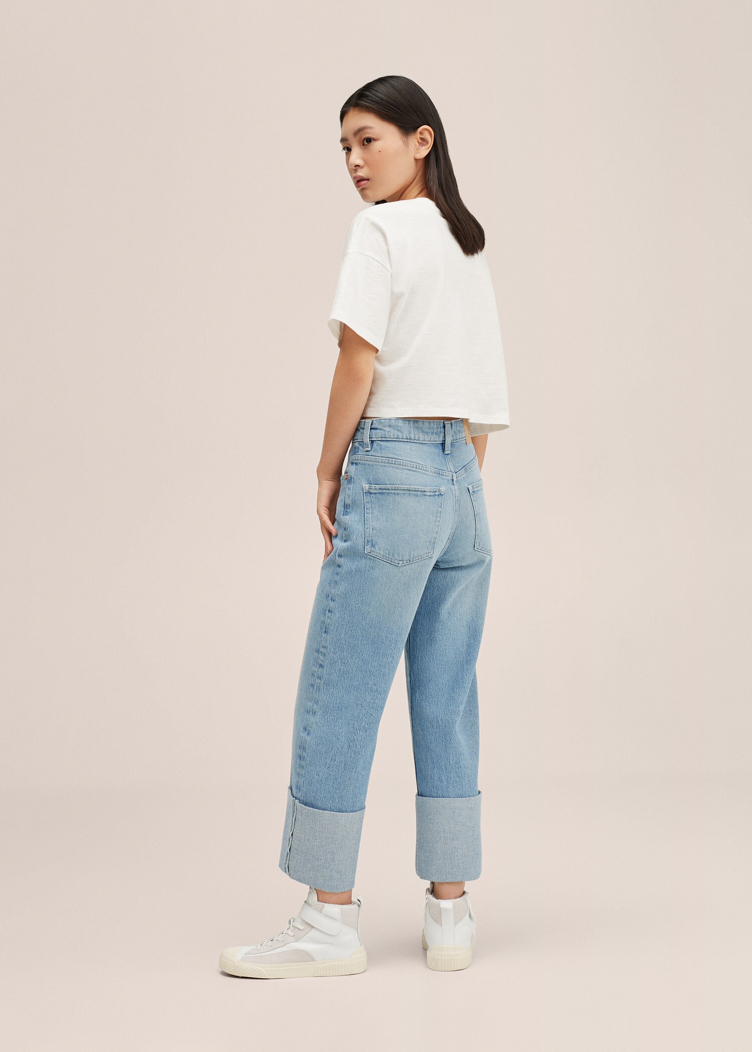 Turned-up straight jeans - Reverse of the article