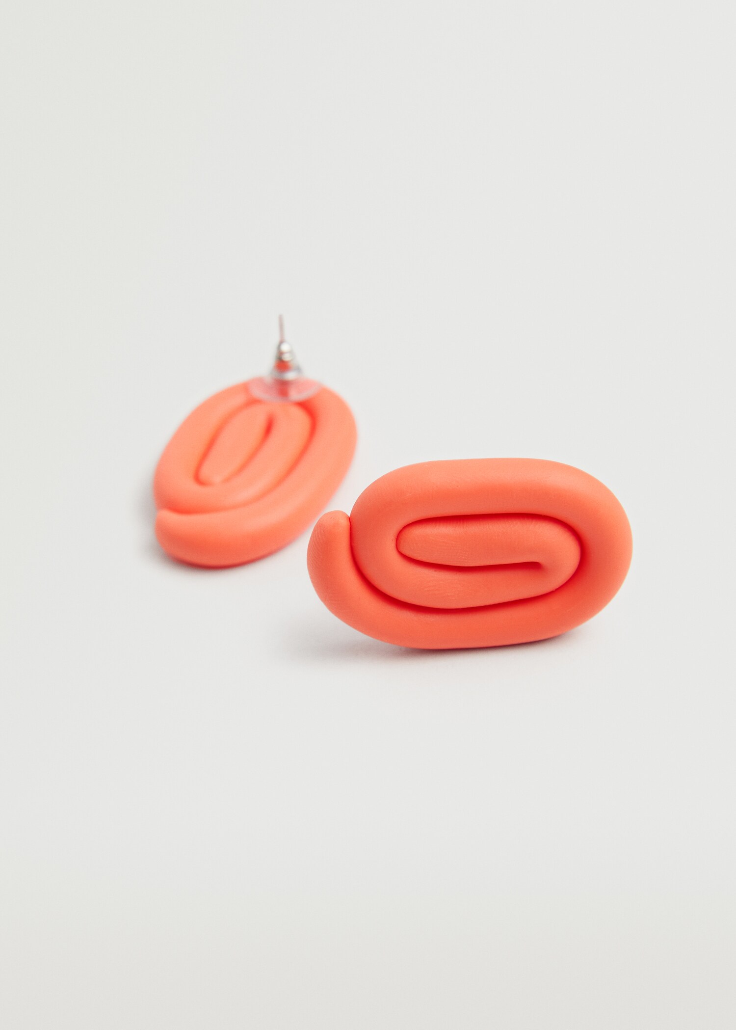 Boucles d'oreilles argile asymétriques - Plan moyen