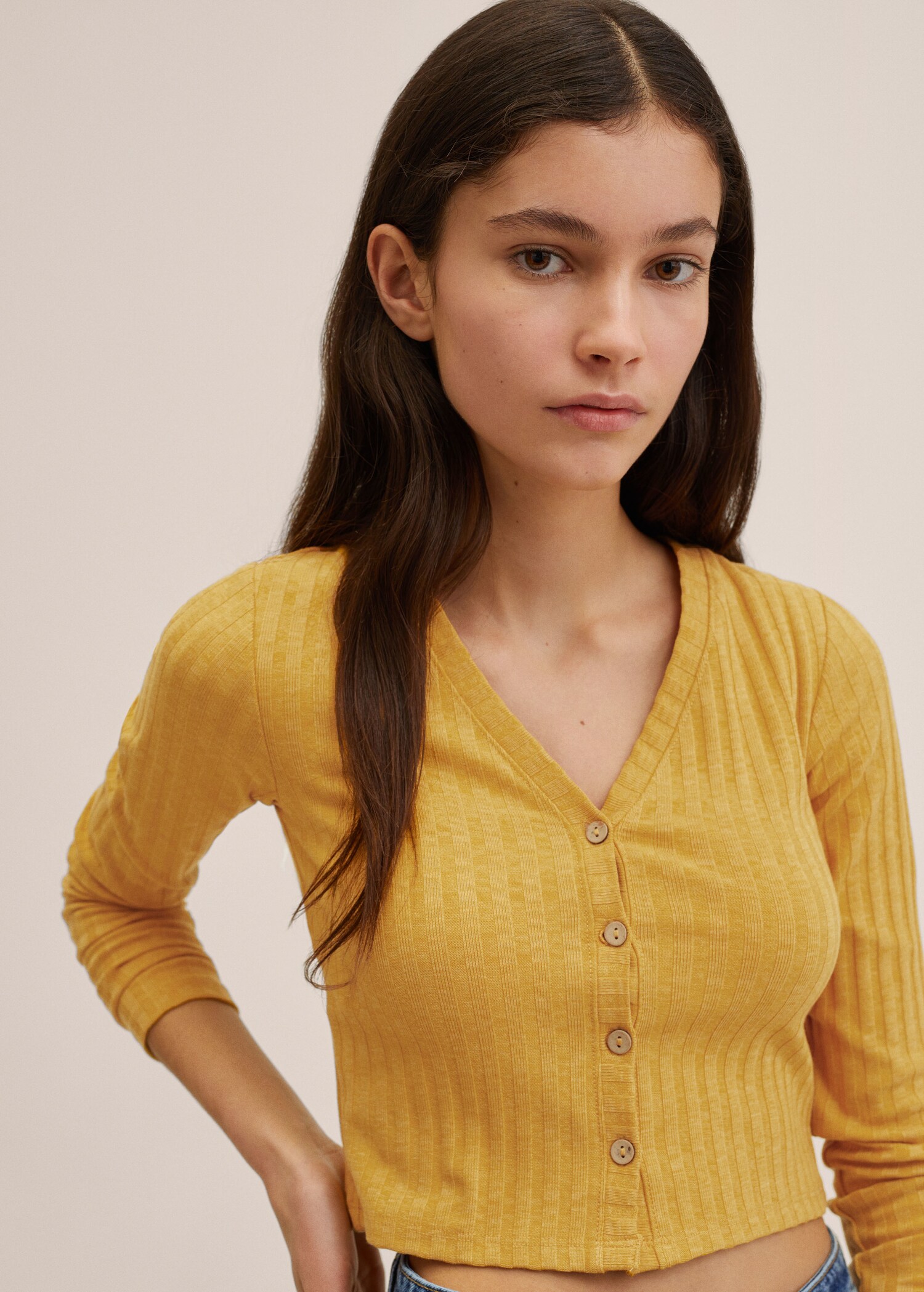 Ribbed long-sleeved t-shirt - Details of the article 1
