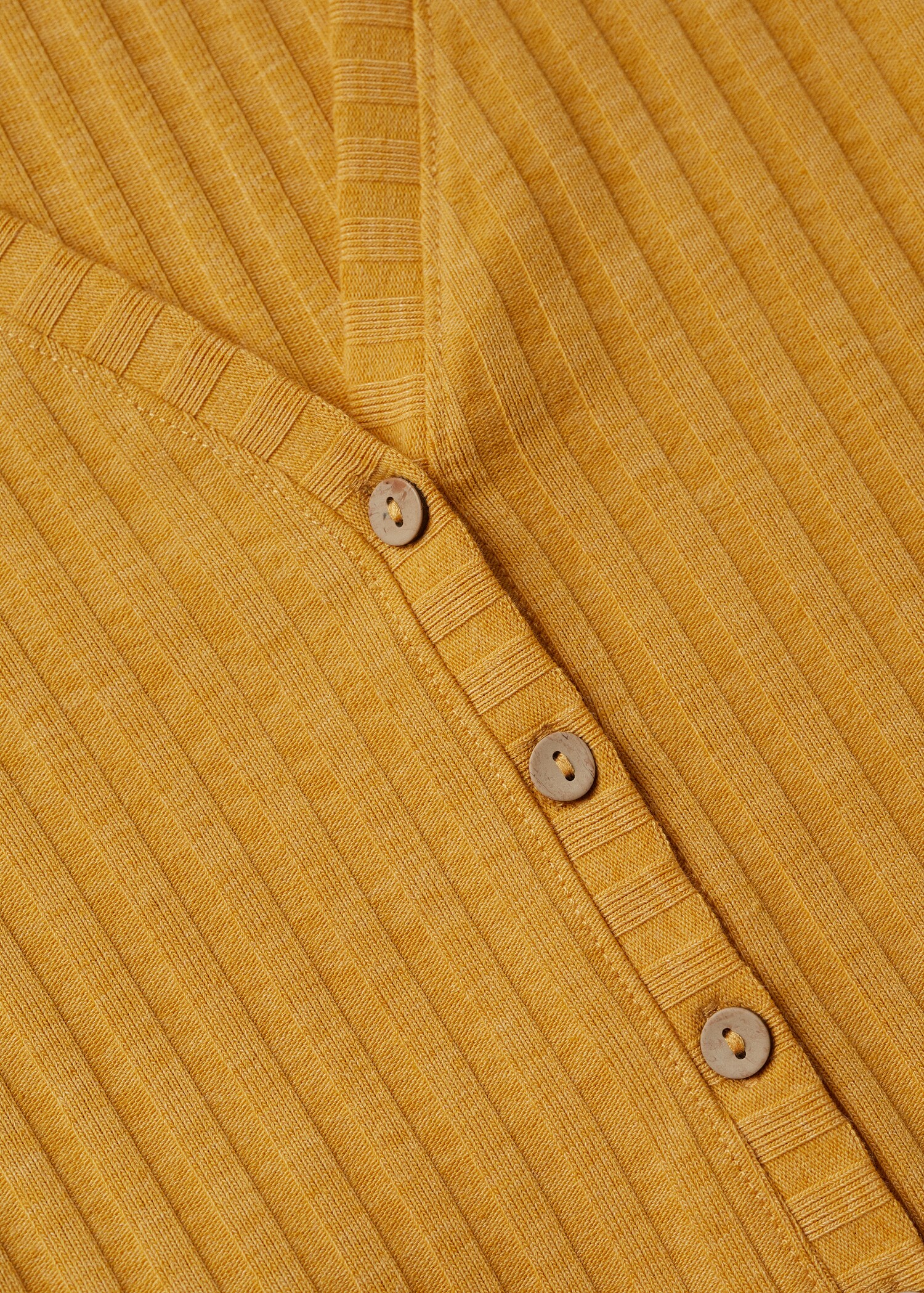 Ribbed long-sleeved t-shirt - Details of the article 8