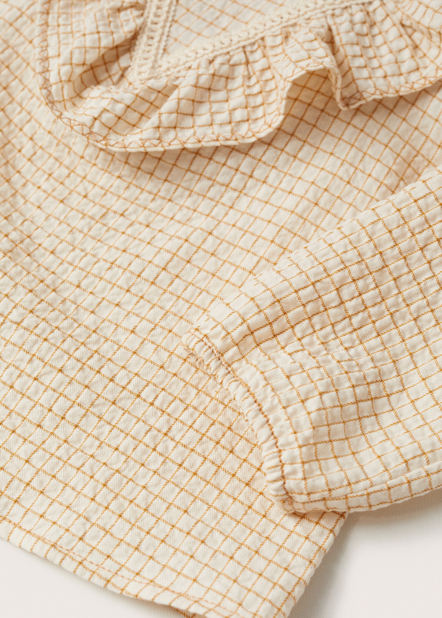 Checked frill blouse - Details of the article 8
