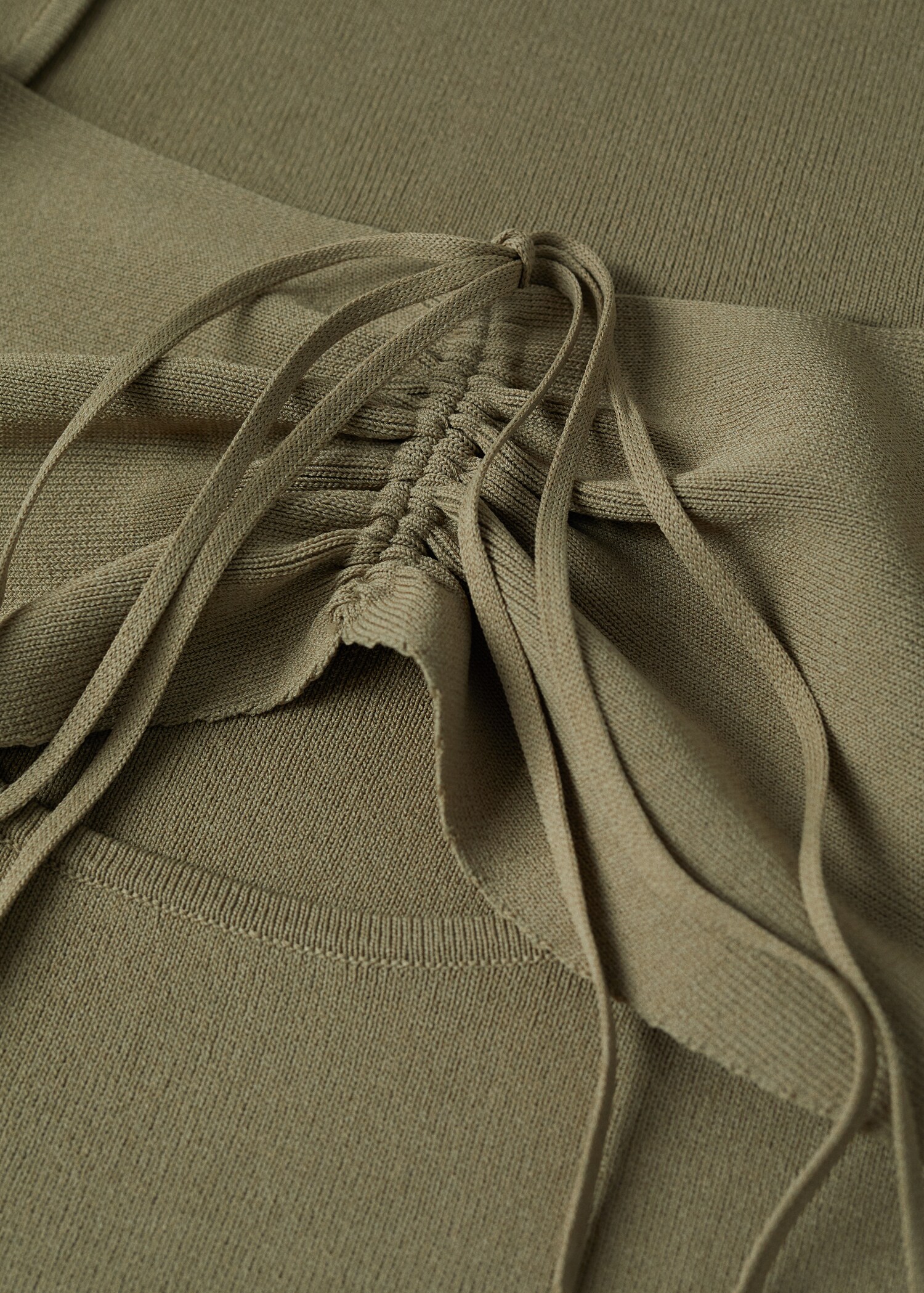 Svetr s detailem nabírání - Detail zboží 8