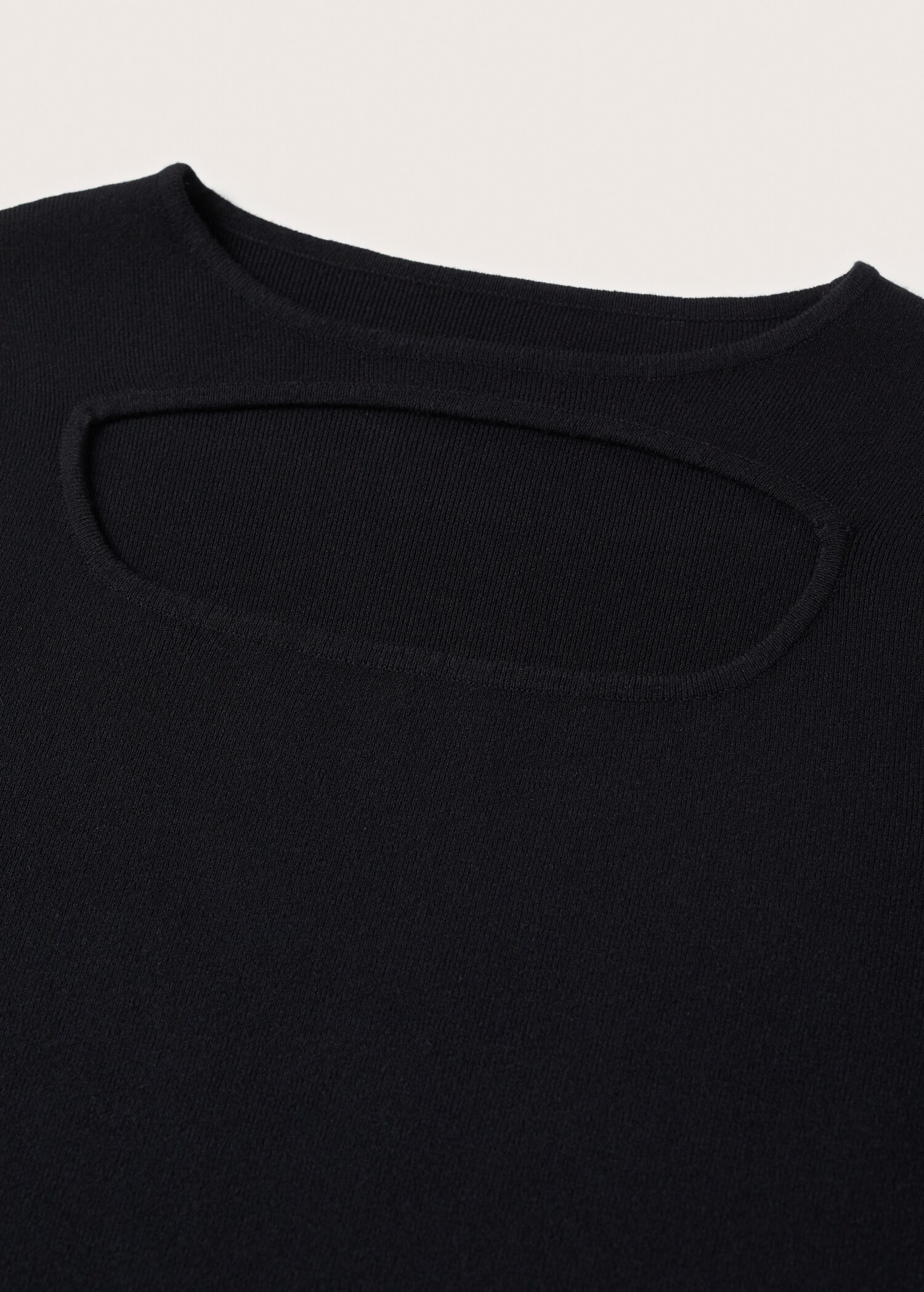 Cut-out knitted sweater - Details of the article 8