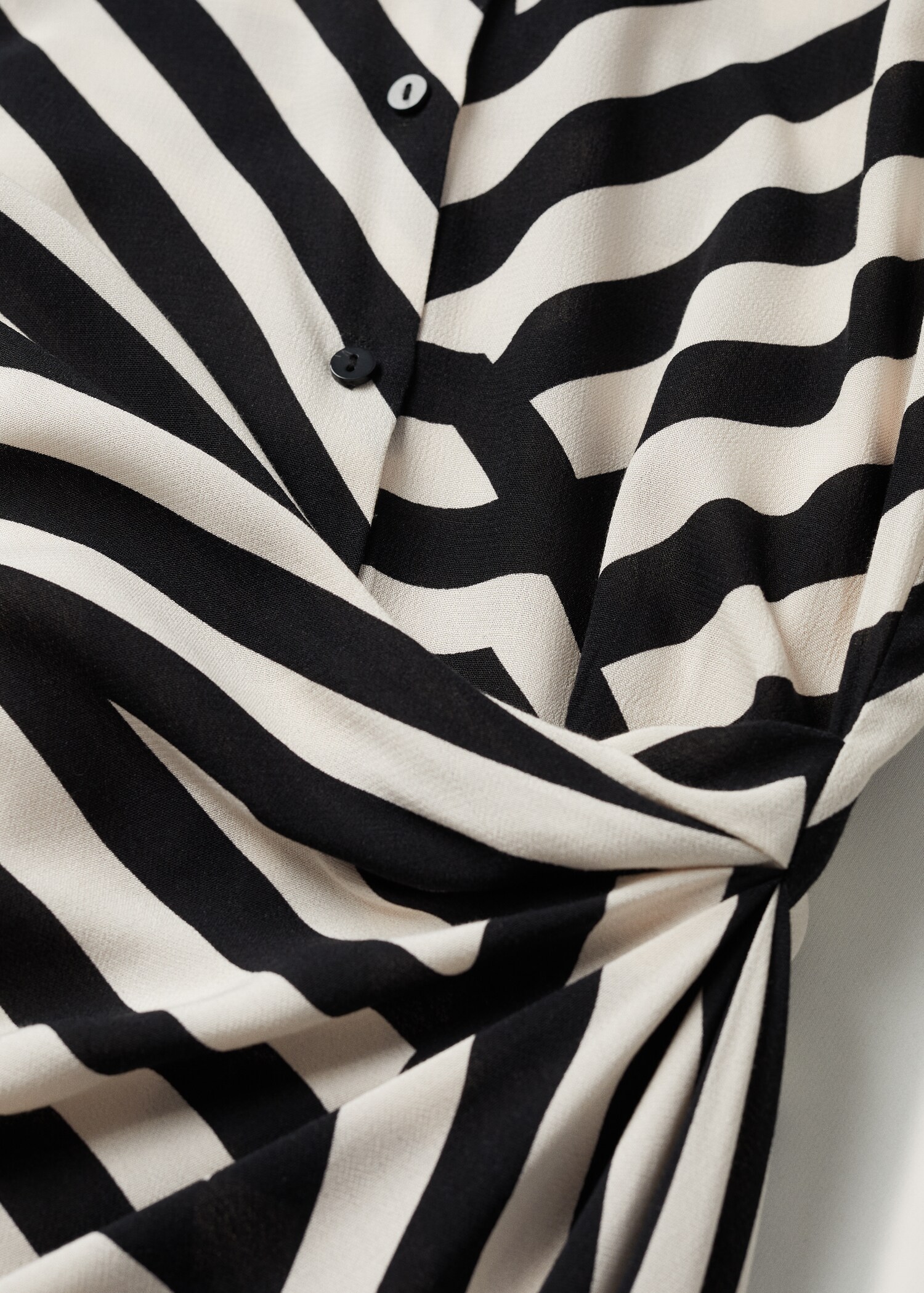 Striped shirt dress - Details of the article 8