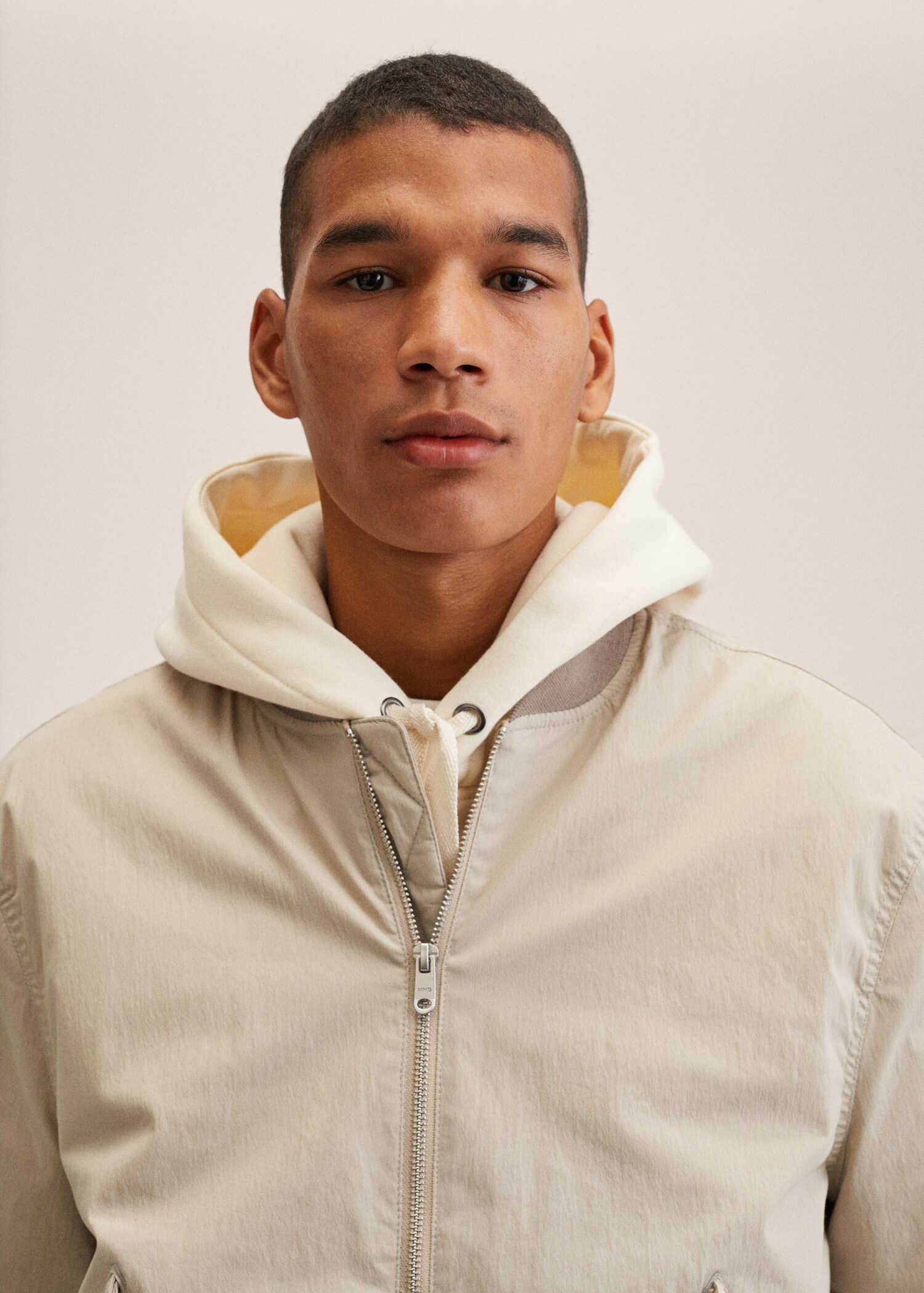 Lightweight bomber jacket - Details of the article 1