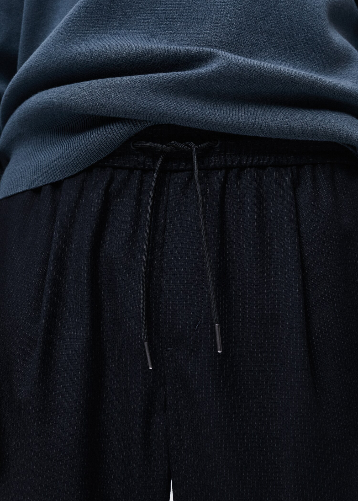 Kalhoty jogger s tenkým proužkem - Detail zboží 2