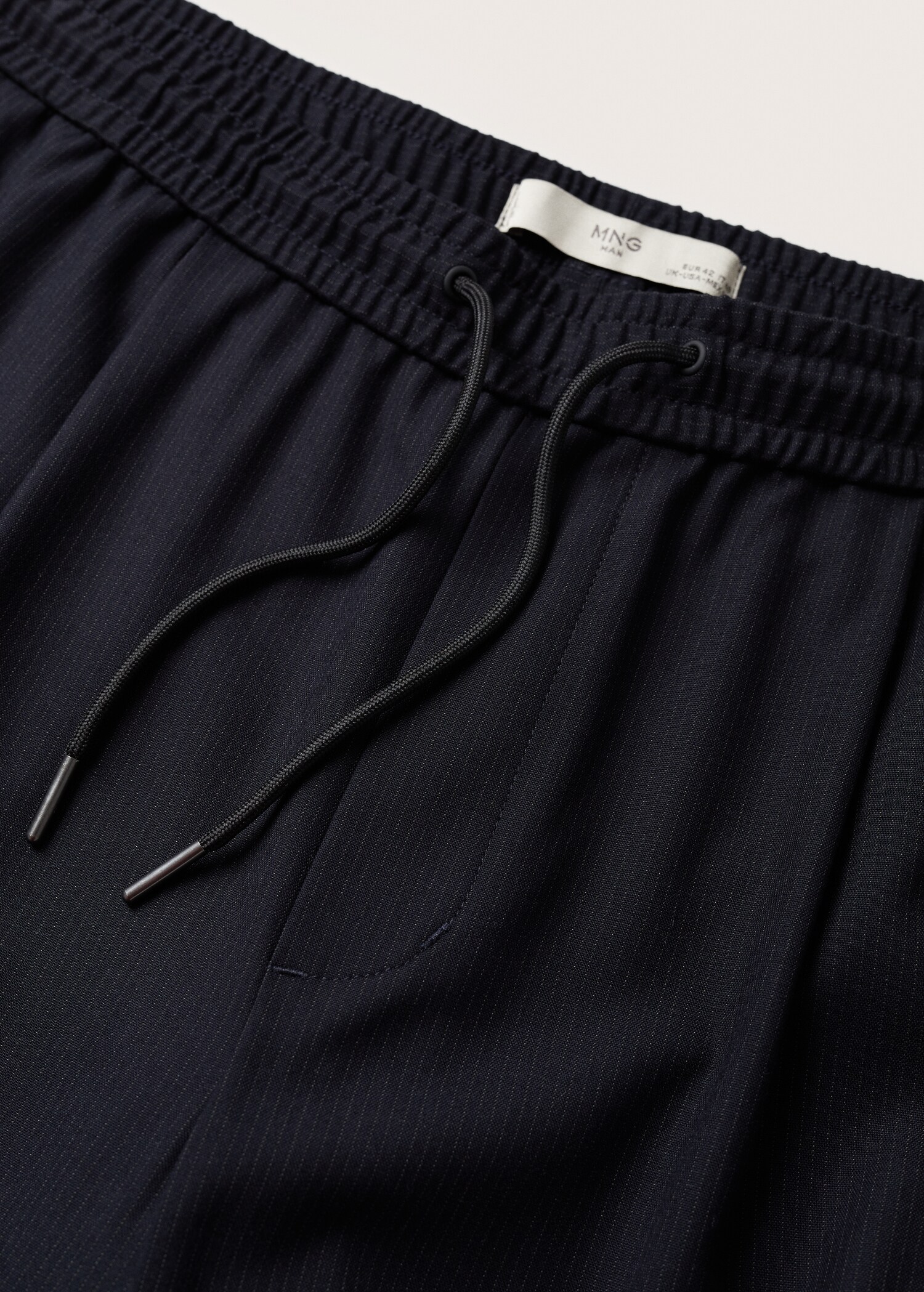 Kalhoty jogger s tenkým proužkem - Detail zboží 8