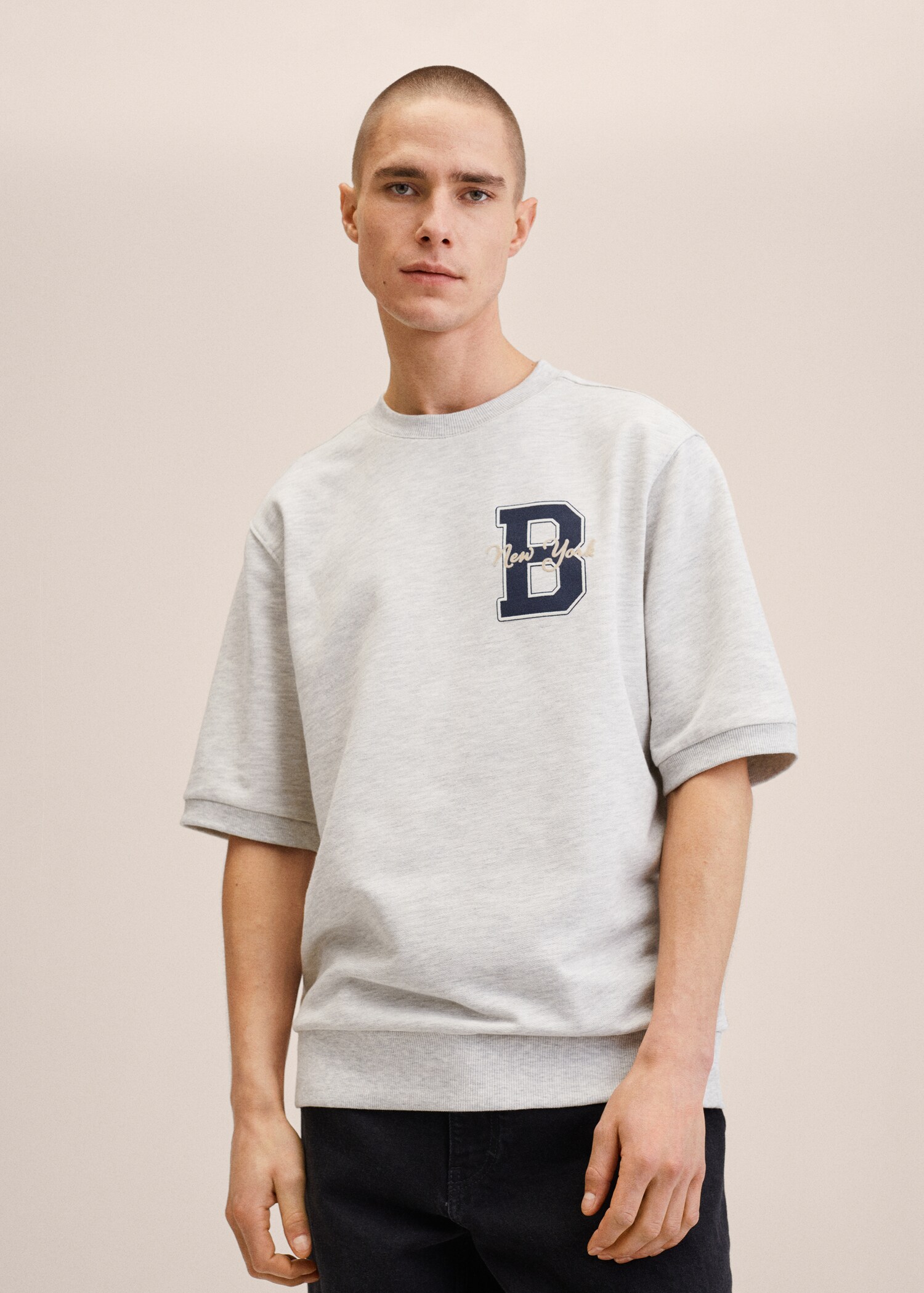 Short-sleeved varsity sweatshirt - Medium plane