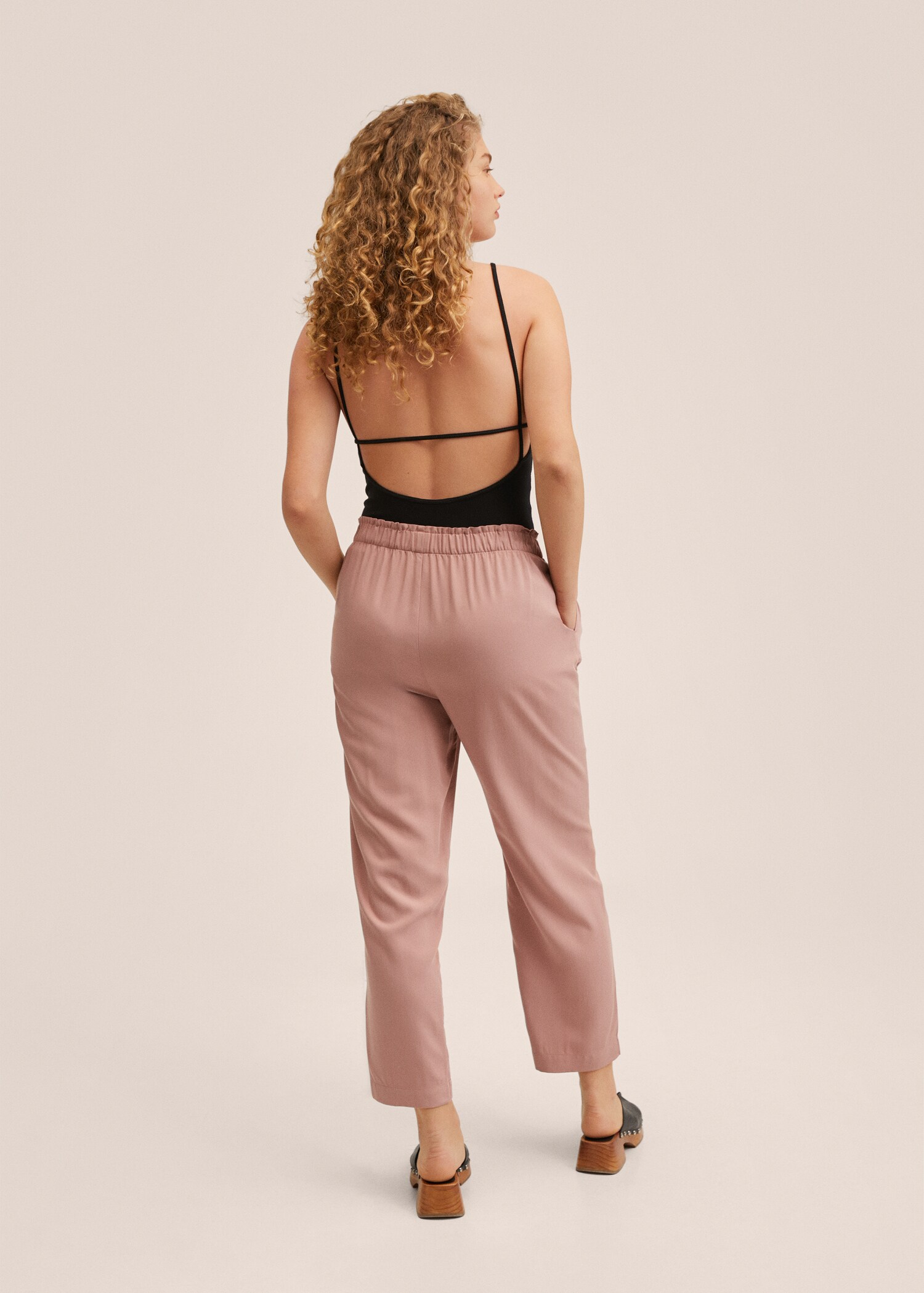 Pantalón crop cintura elástica - Reverso del artículo