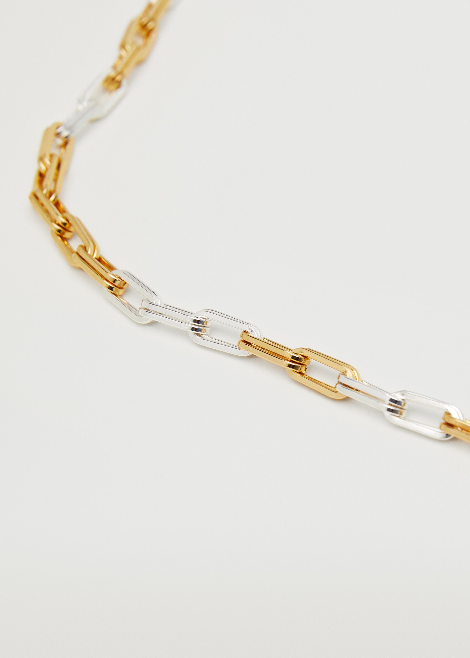 Collar cadenas combinadas - Plano medio
