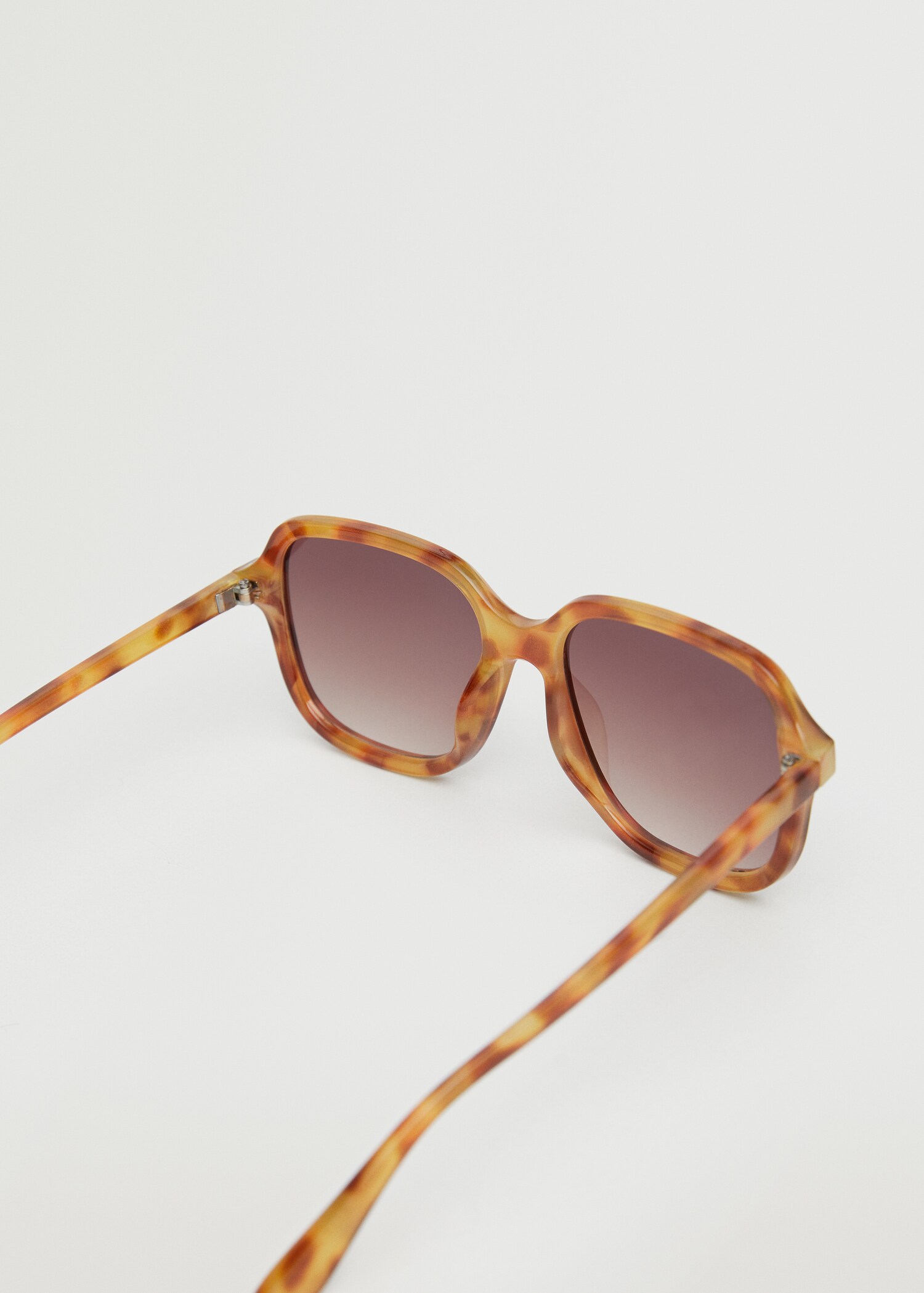 Resin frame sunglasses - Details of the article 2