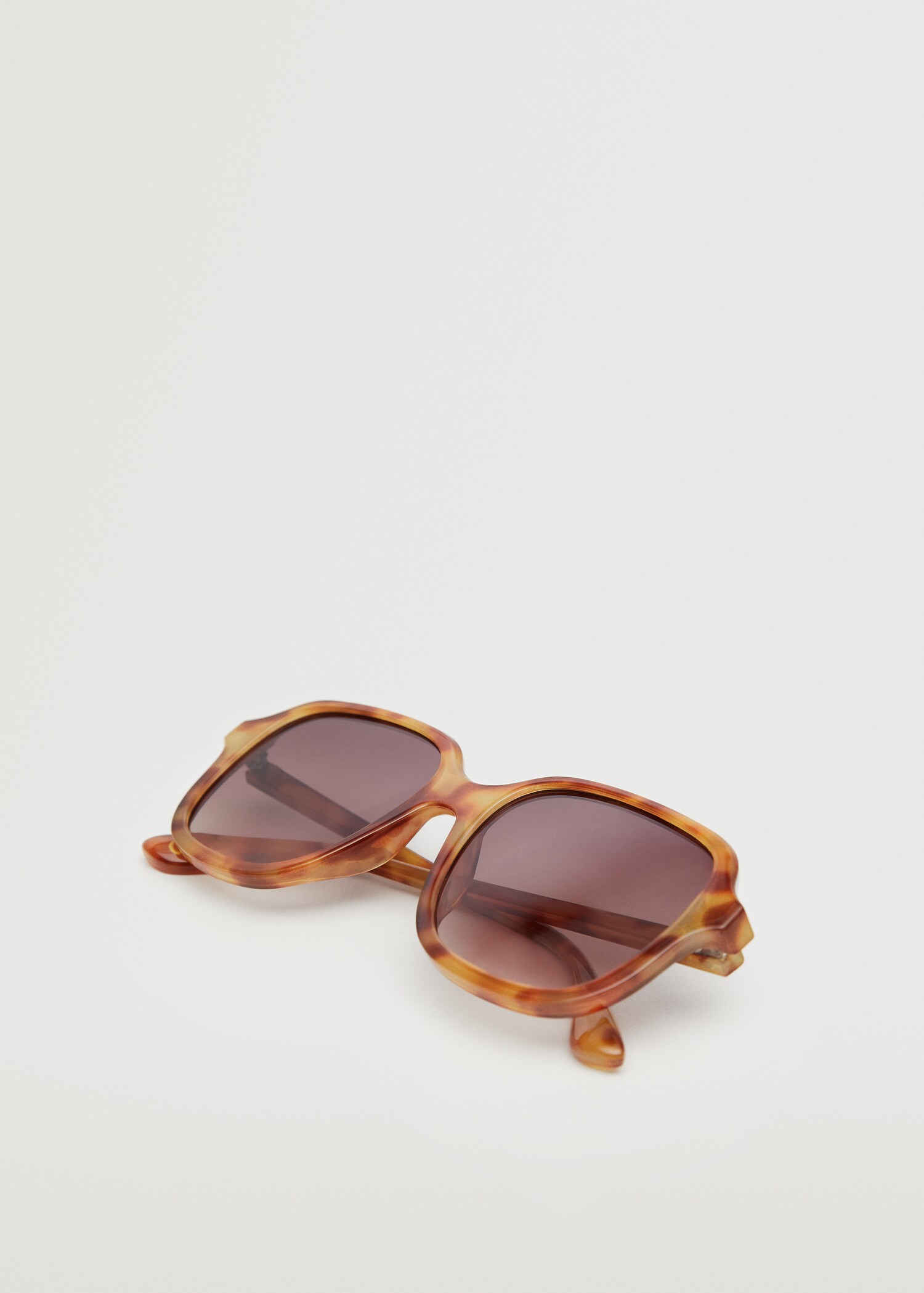 Resin frame sunglasses - Details of the article 3