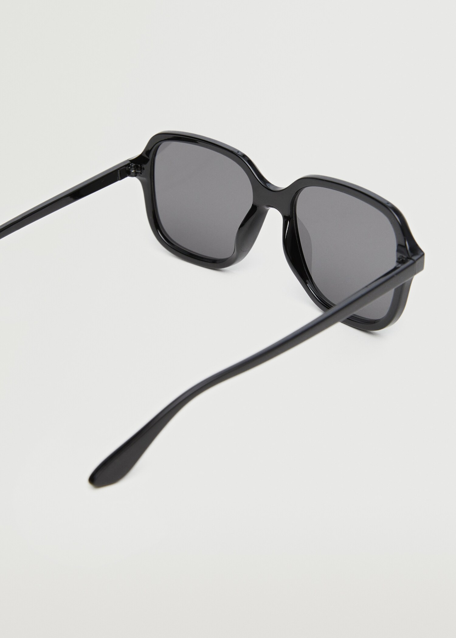 Resin frame sunglasses - Details of the article 2