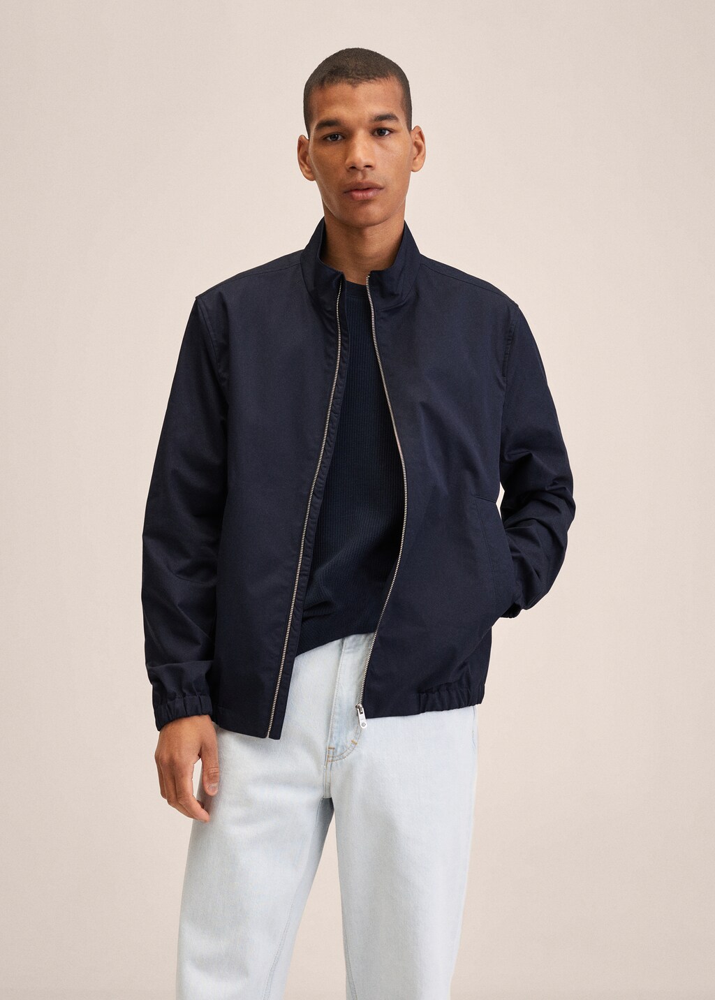 Jacket with zipper on collar shop