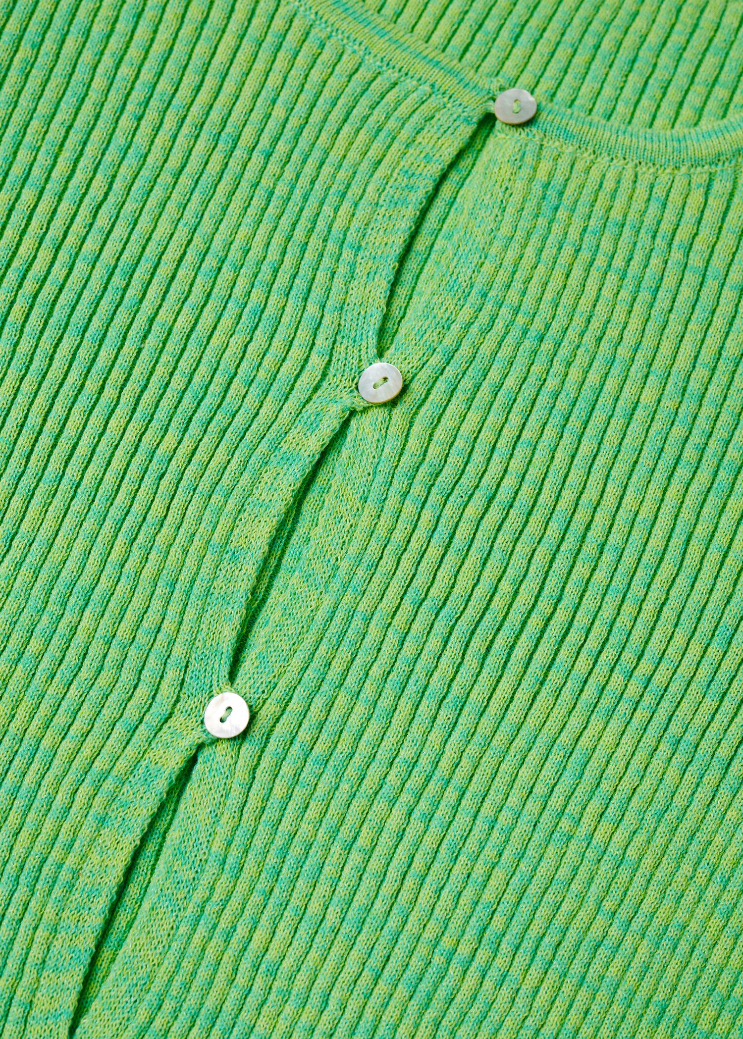 Knitted cropped cardigan - Details of the article 8