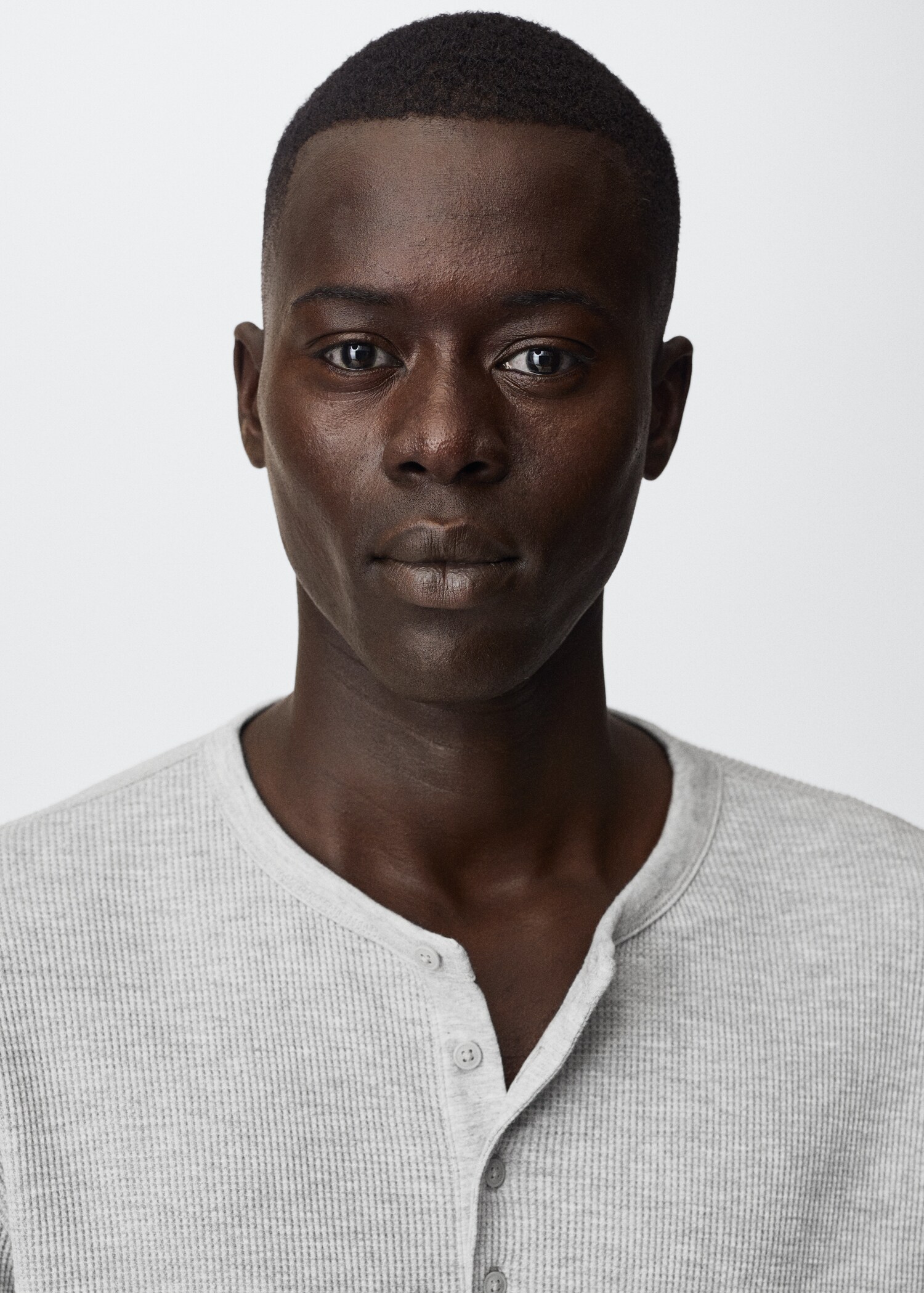 Henley T-shirt - Details of the article 1
