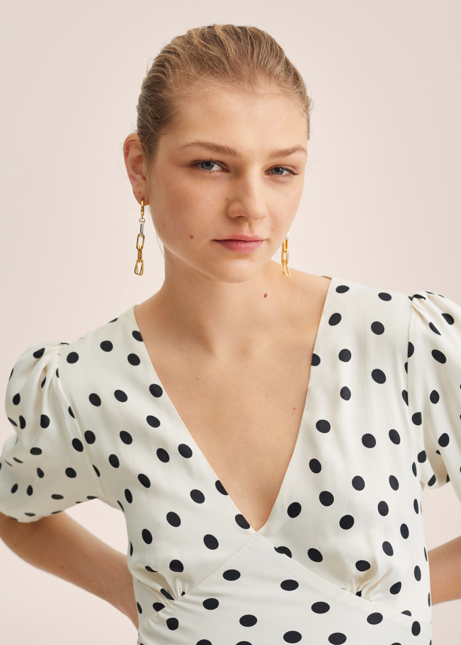 Polka-dot satin-finish dress - Details of the article 6