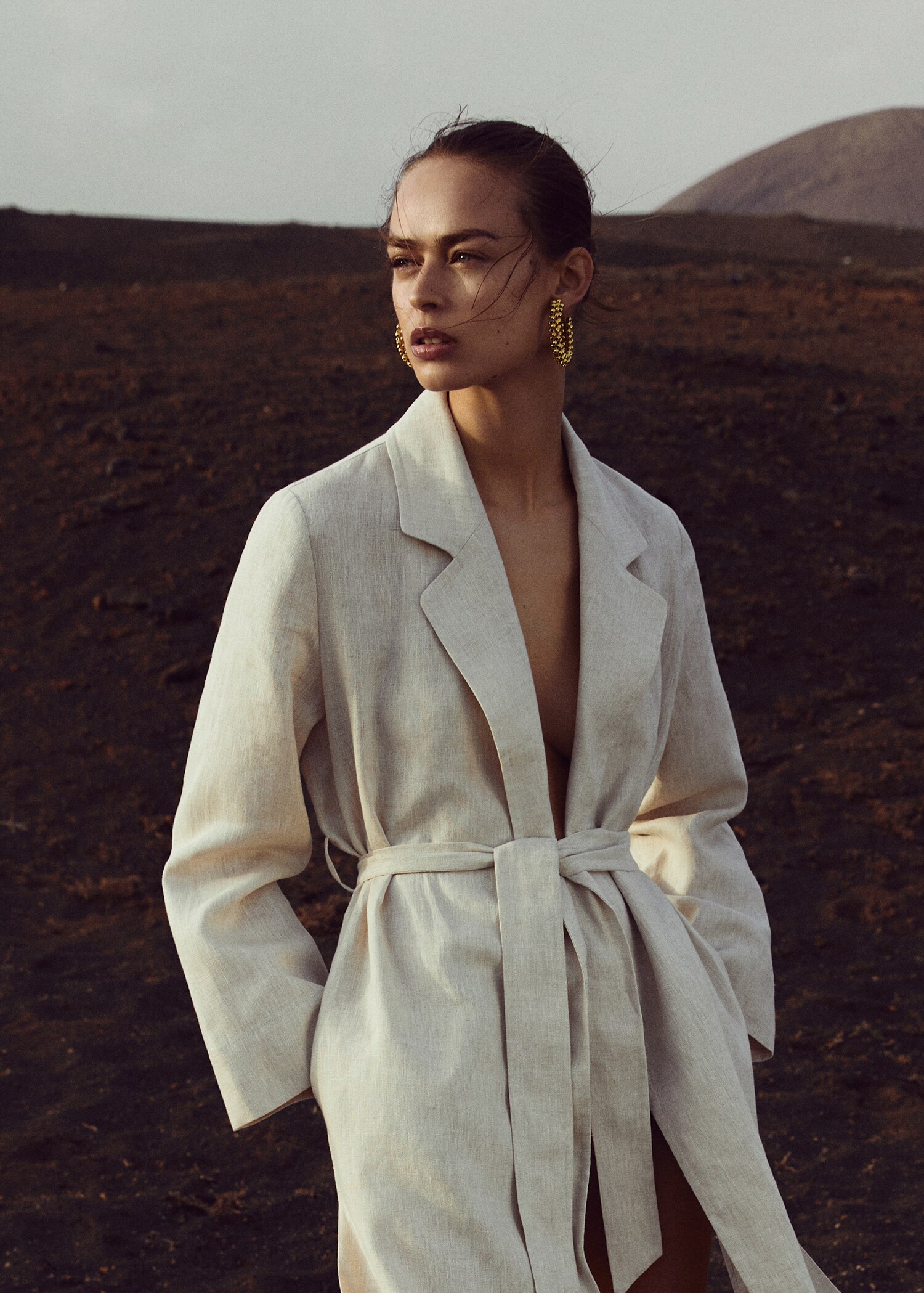 100% linen trench coat - Details of the article 7