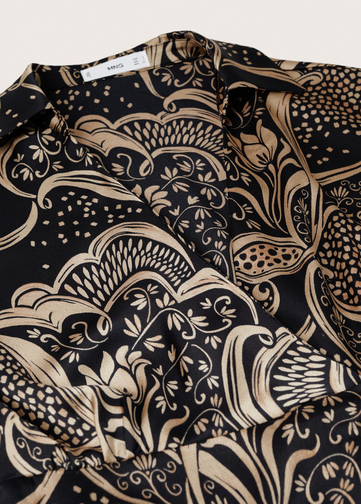 Satin shirt dress - Details of the article 8