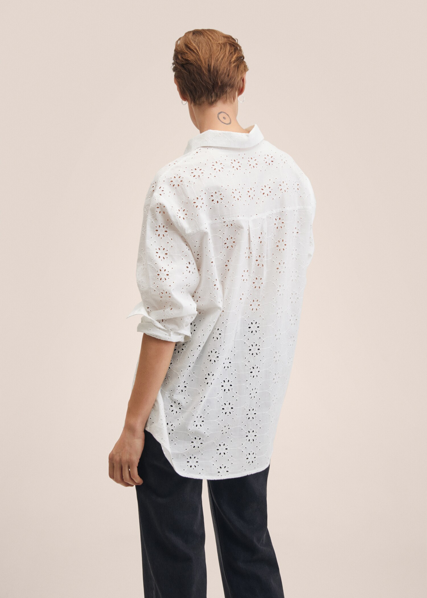 Camisa bordado suizo - Reverso del artículo