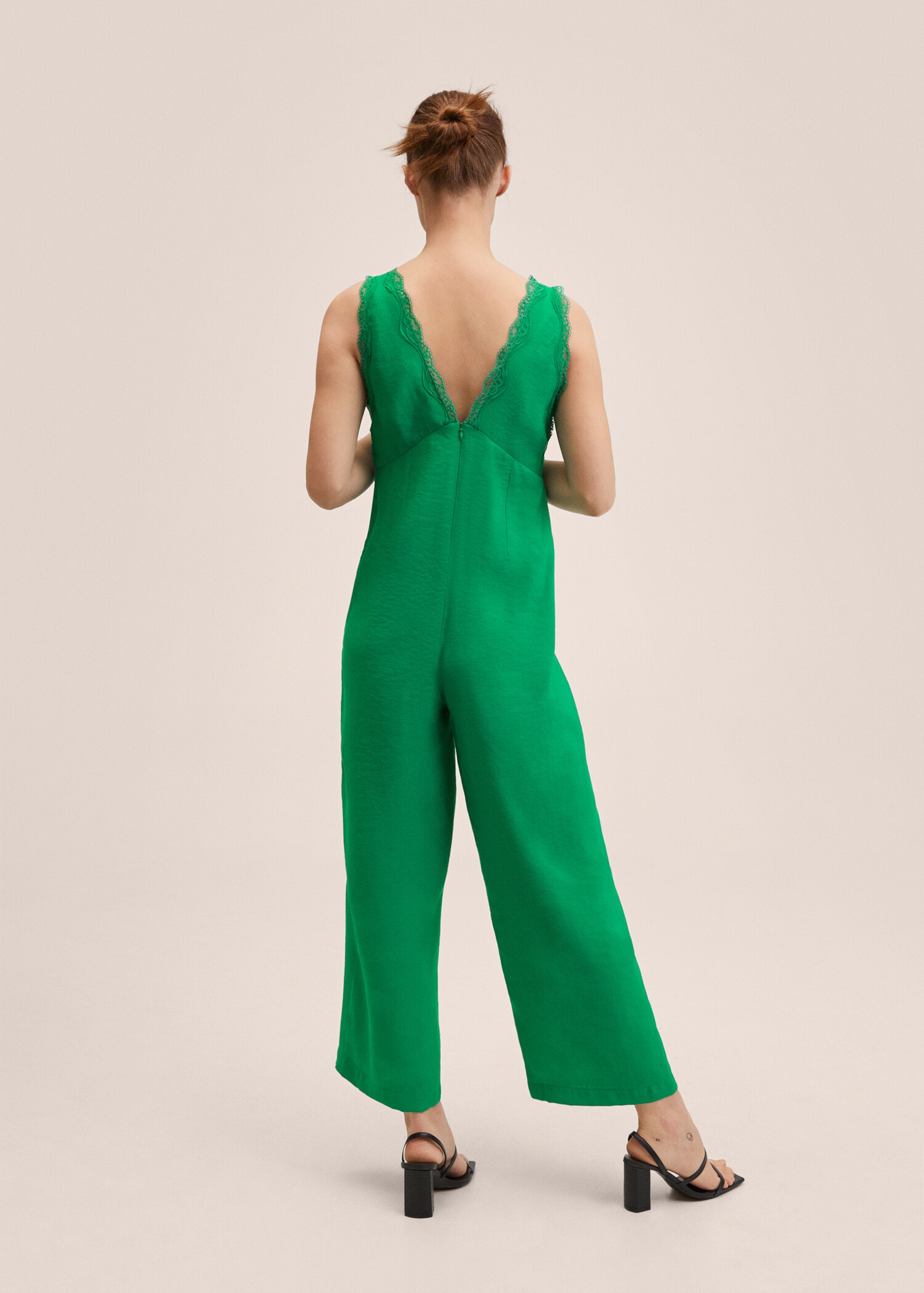 Lace jumpsuit - Reverse of the article