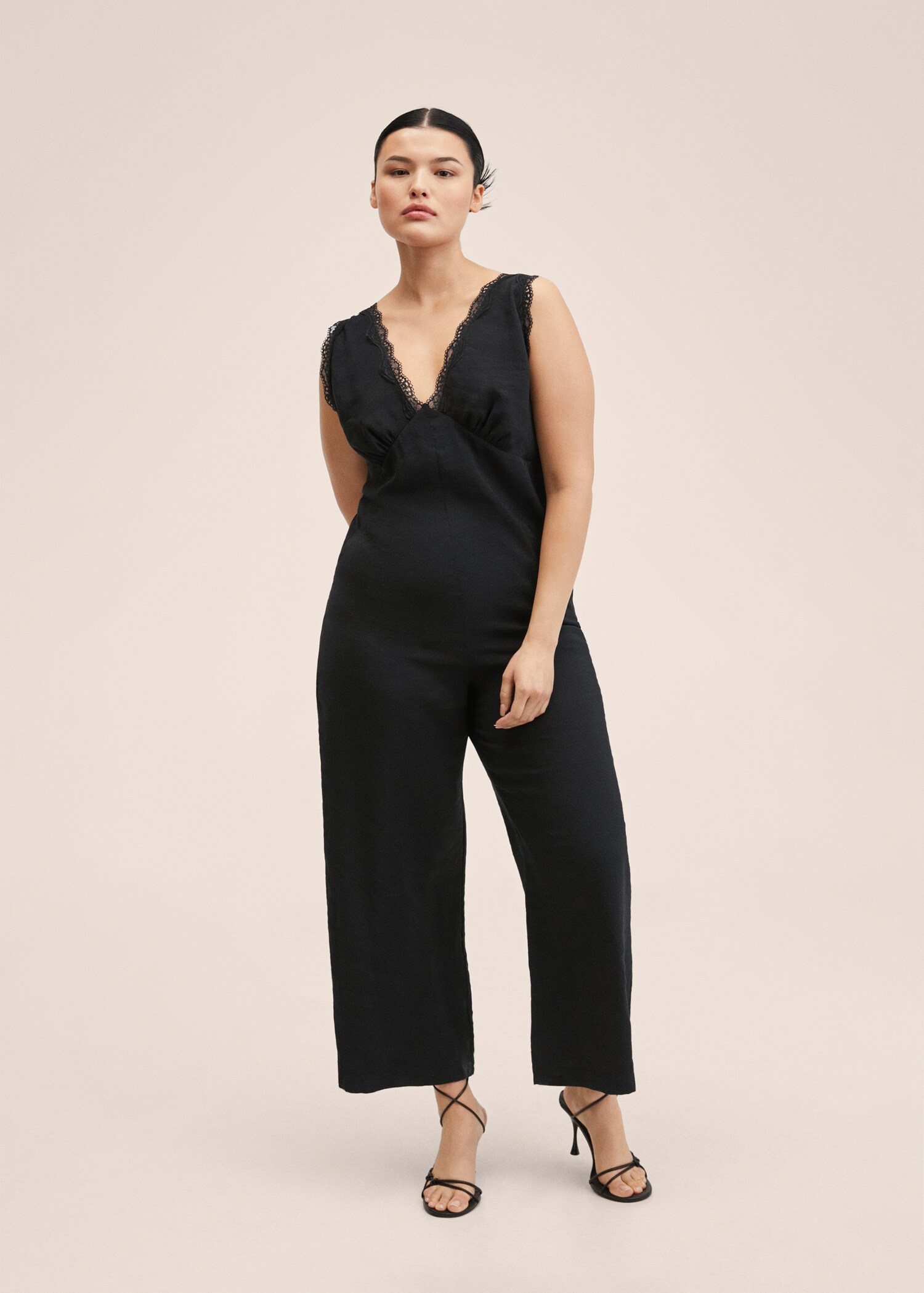 Lace jumpsuit - Details of the article 3