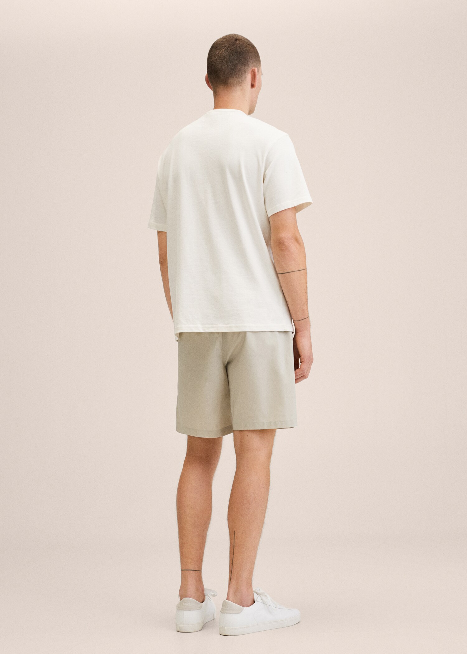 Elastic waist Bermuda shorts - Reverse of the article