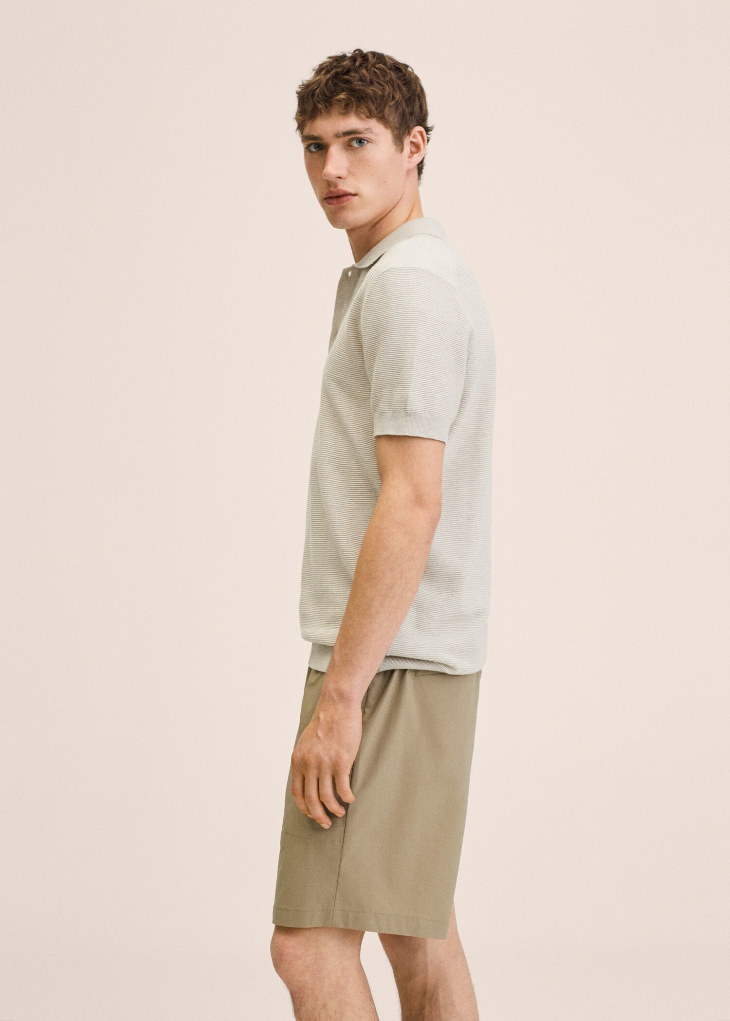Elastic waist Bermuda shorts - Details of the article 1
