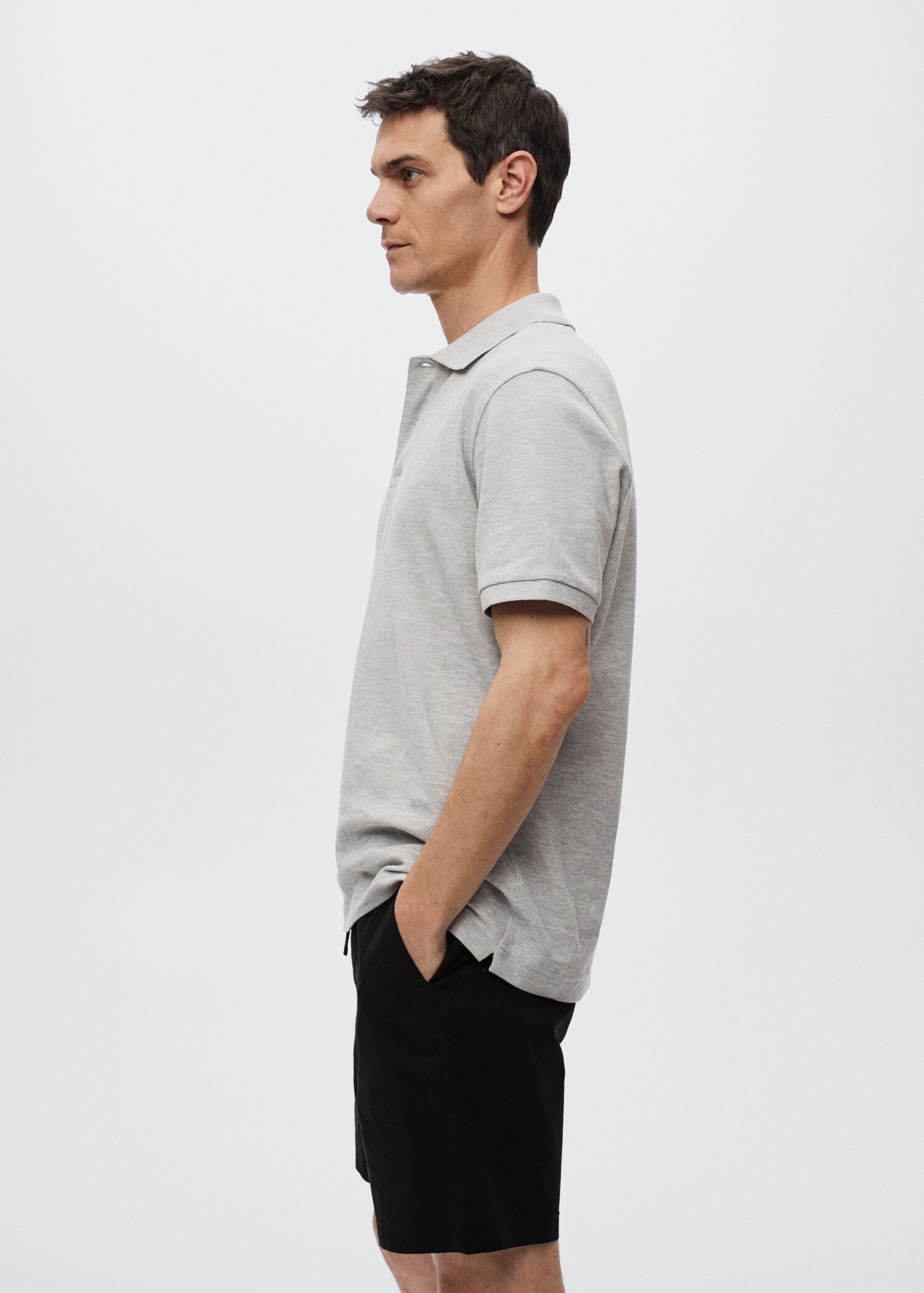 Elastic waist Bermuda shorts - Reverse of the article