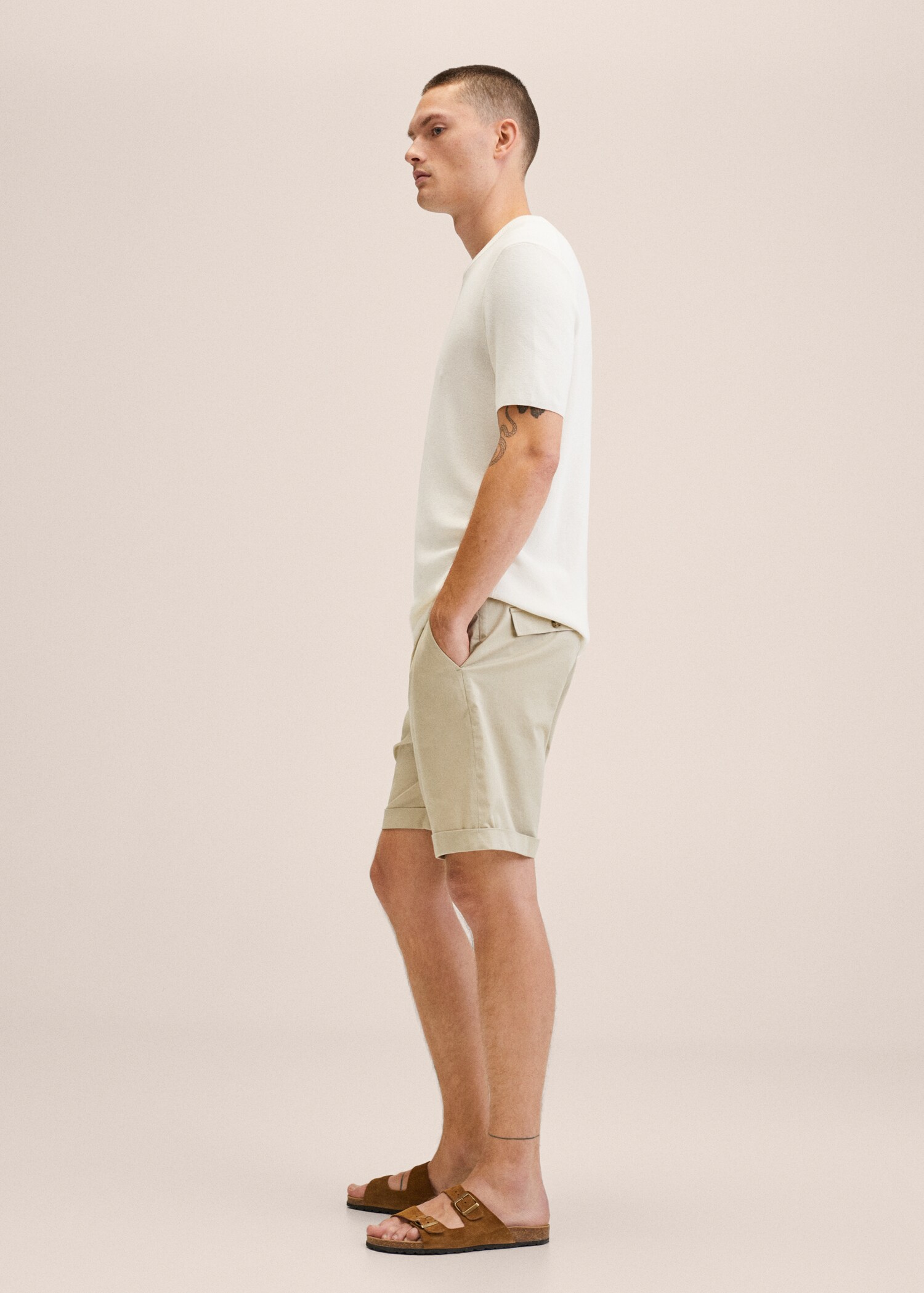 Cotton pleated Bermuda shorts - Details of the article 2