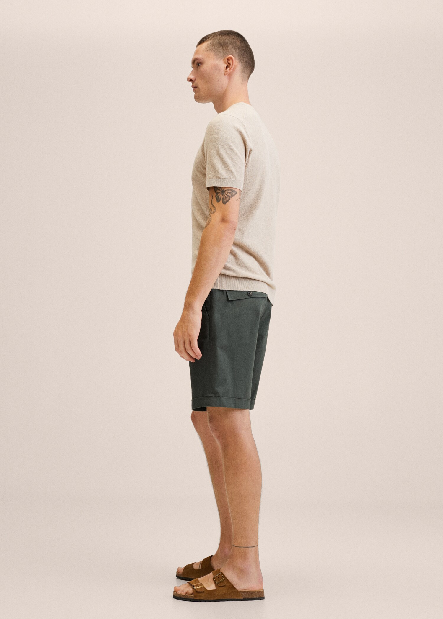 Cotton pleated Bermuda shorts - Details of the article 2