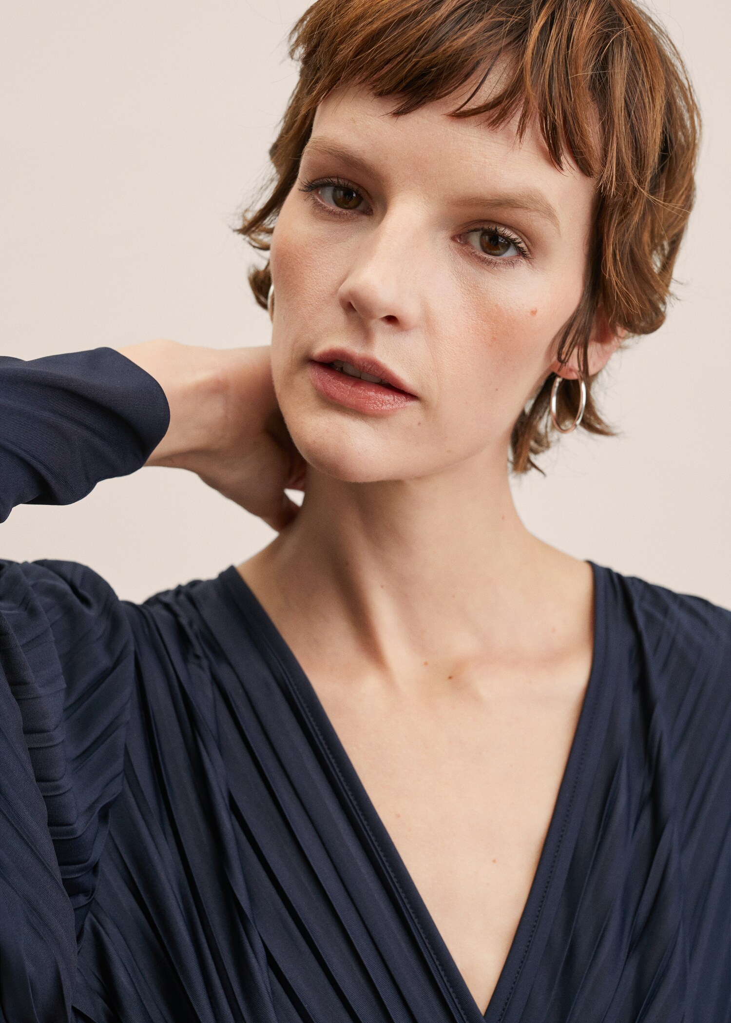 Belt pleated dress - Details of the article 2