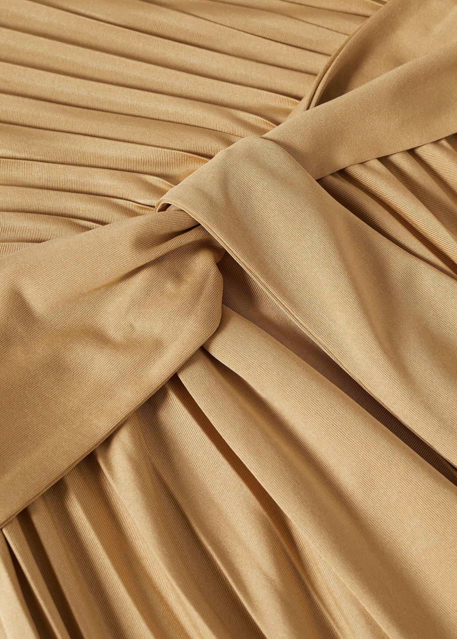 Belt pleated dress - Details of the article 8