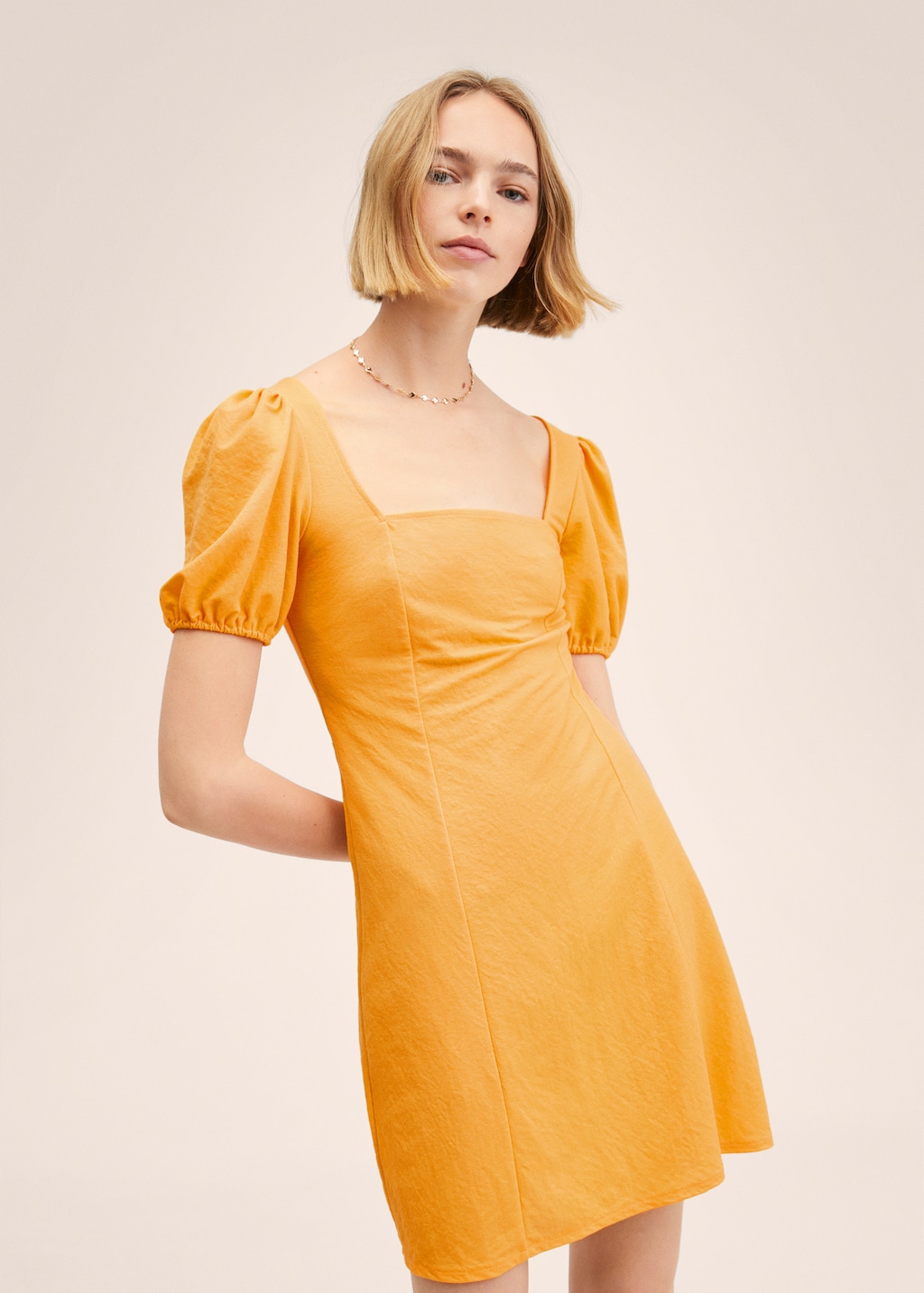 Flowy puffed sleeve dress