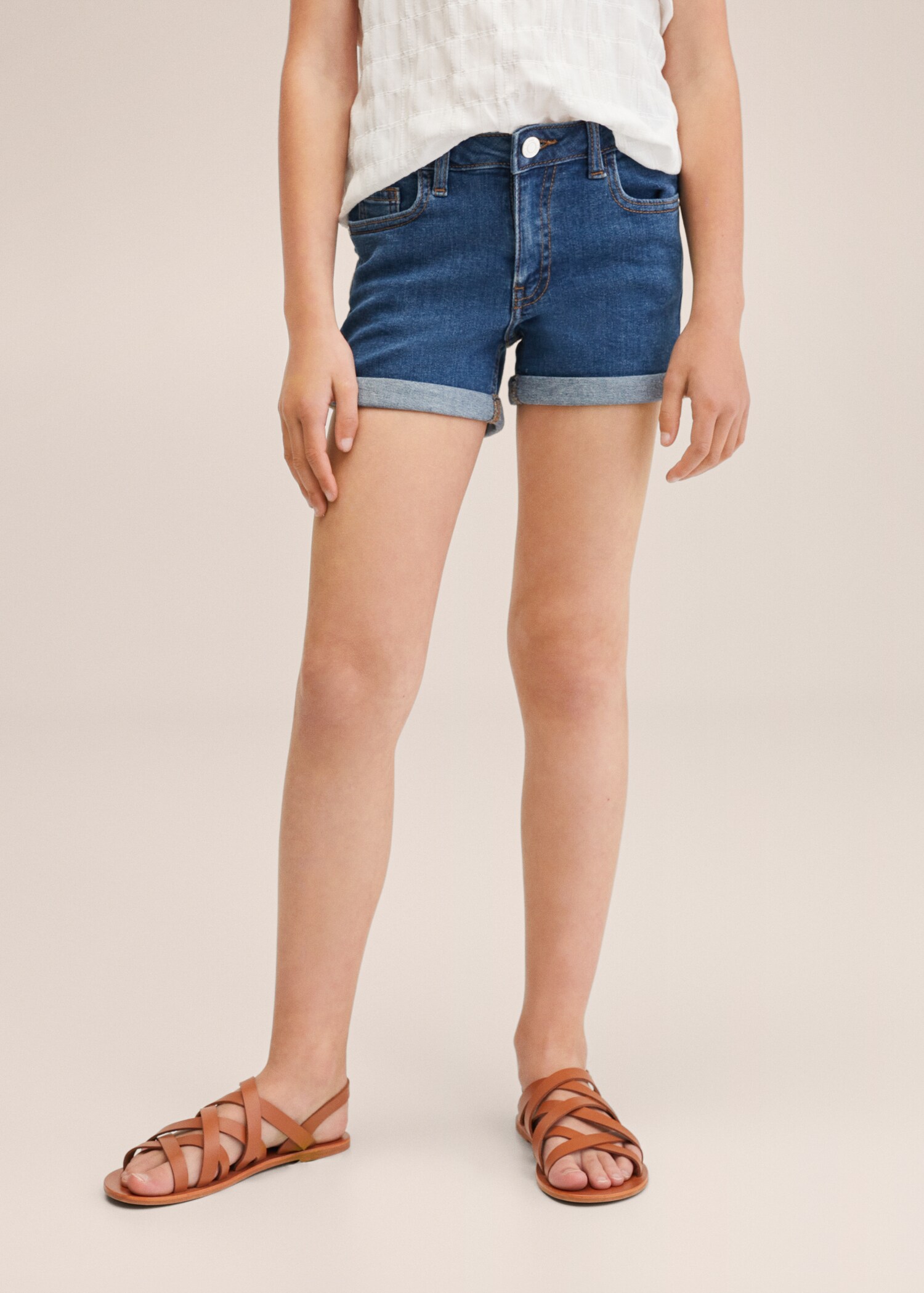 Denim shorts - Details of the article 2