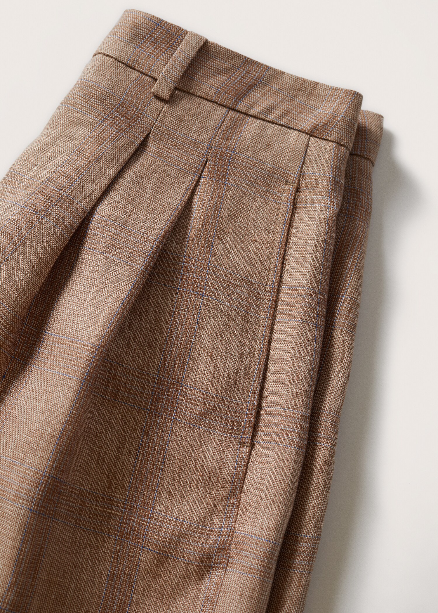 Bermudes vestit 100% lli - Detall de l'article 8