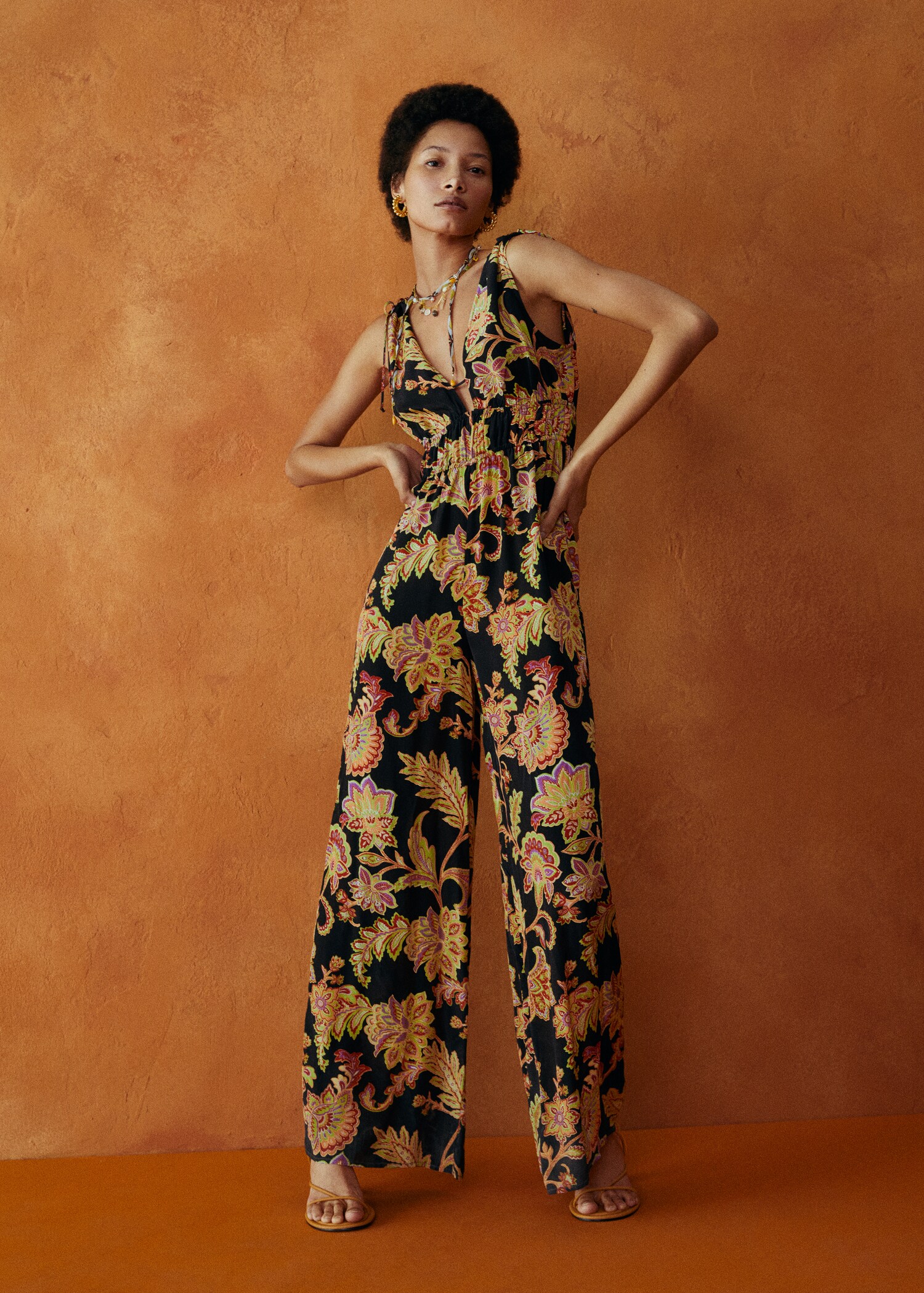 Floral fluid jumpsuit - Details of the article 6