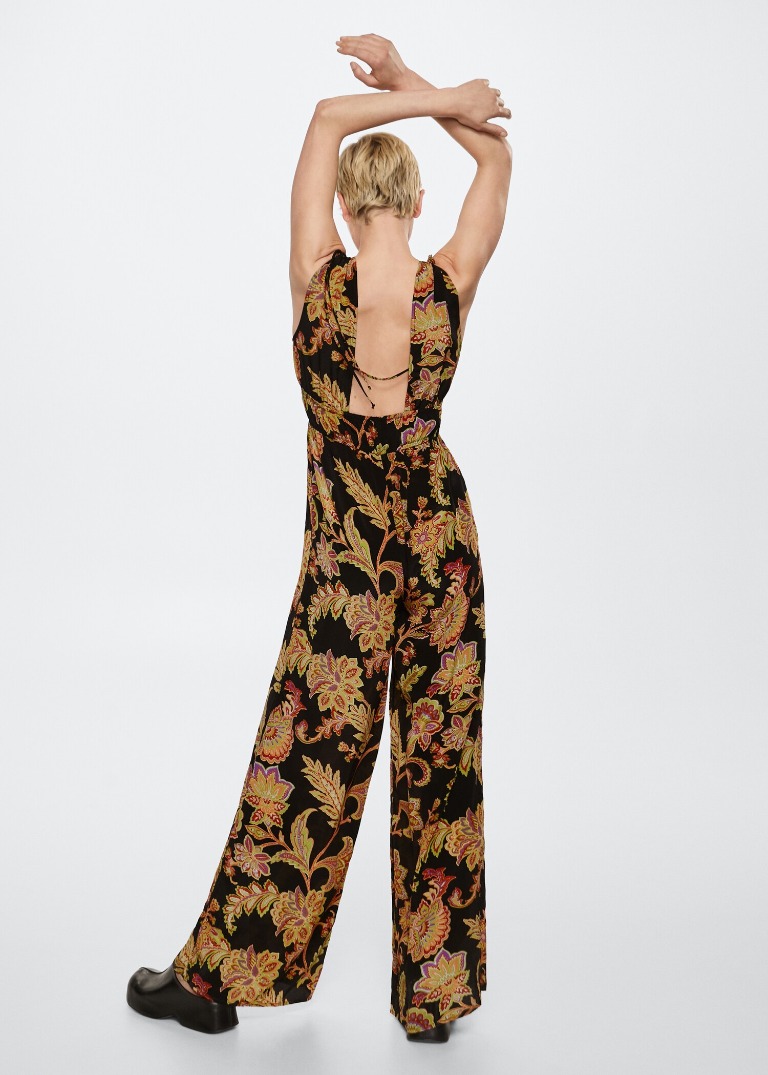 Floral fluid jumpsuit - Reverse of the article