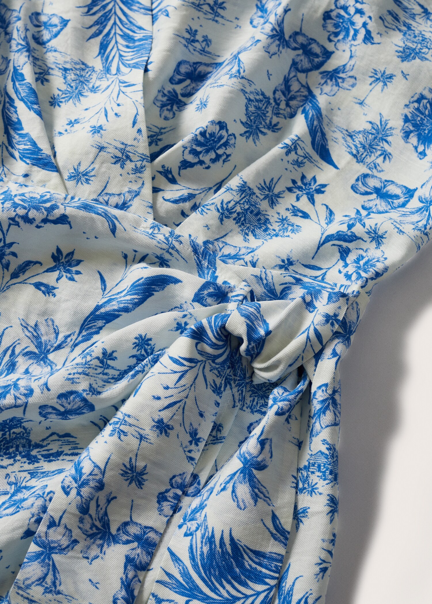 Print wrap dress - Details of the article 8