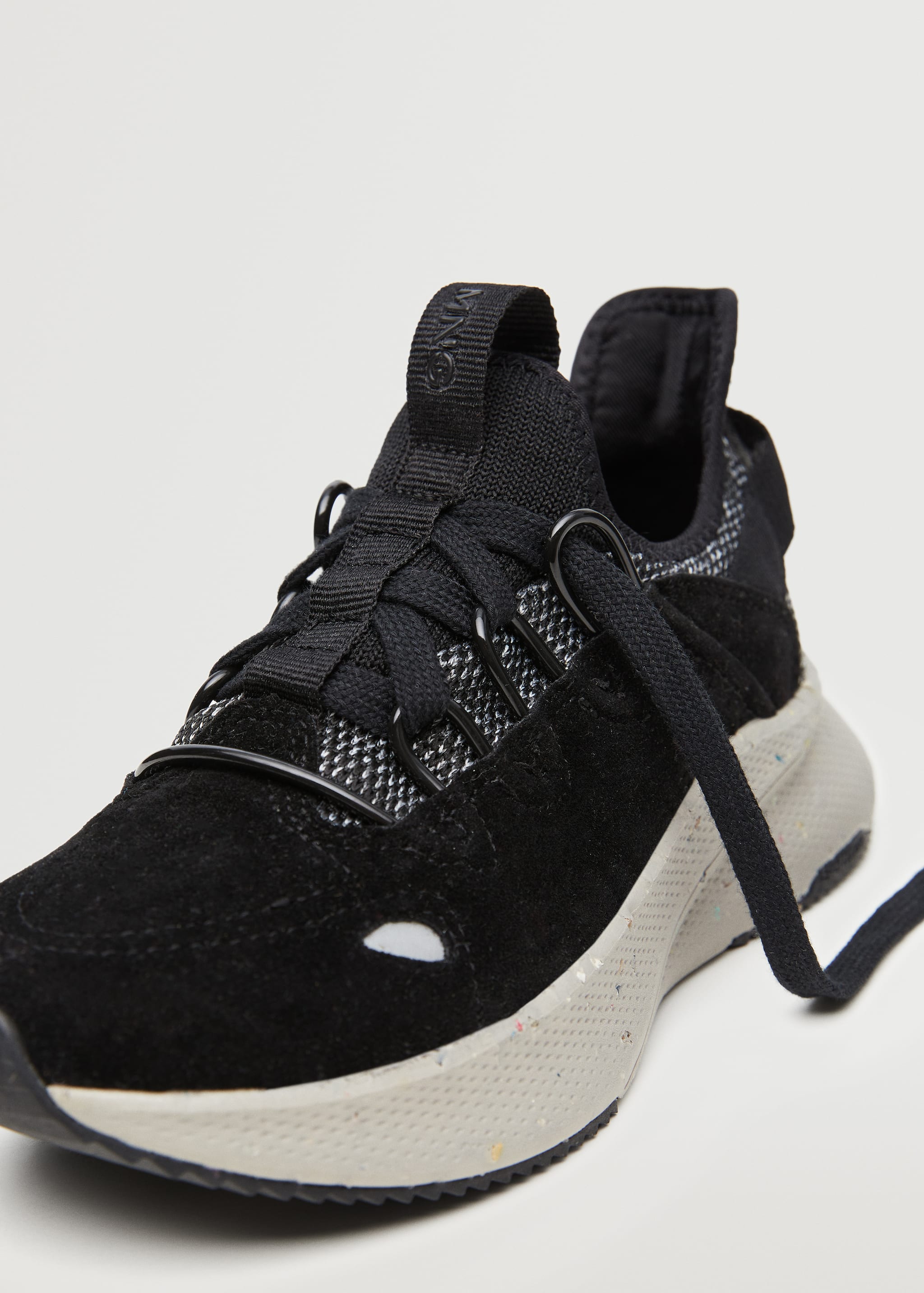Contrast lace-up trainers - Details of the article 4
